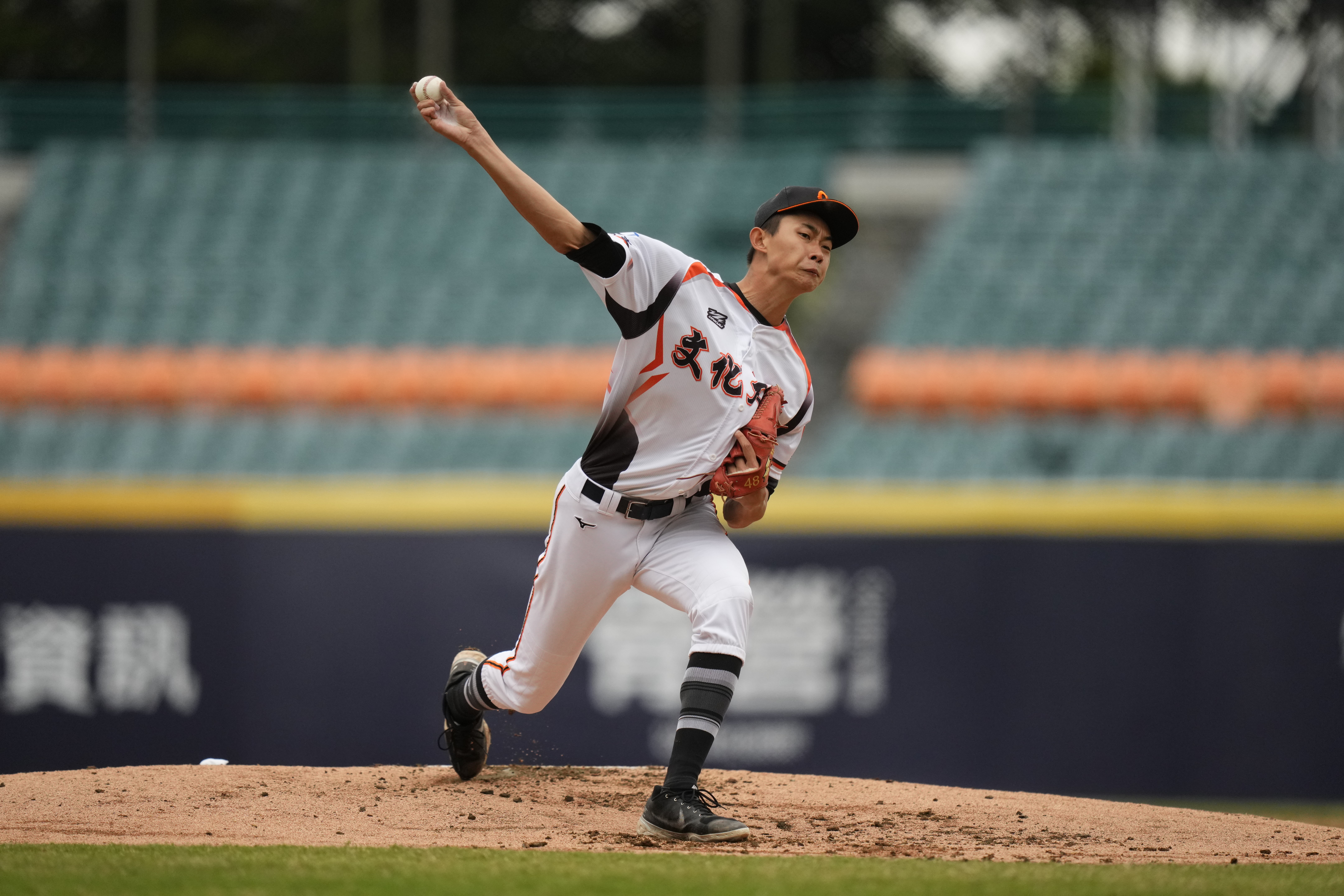 大專棒聯》160公里「火球男」林振瑋加入經典賽中華隊　擔任陪練員