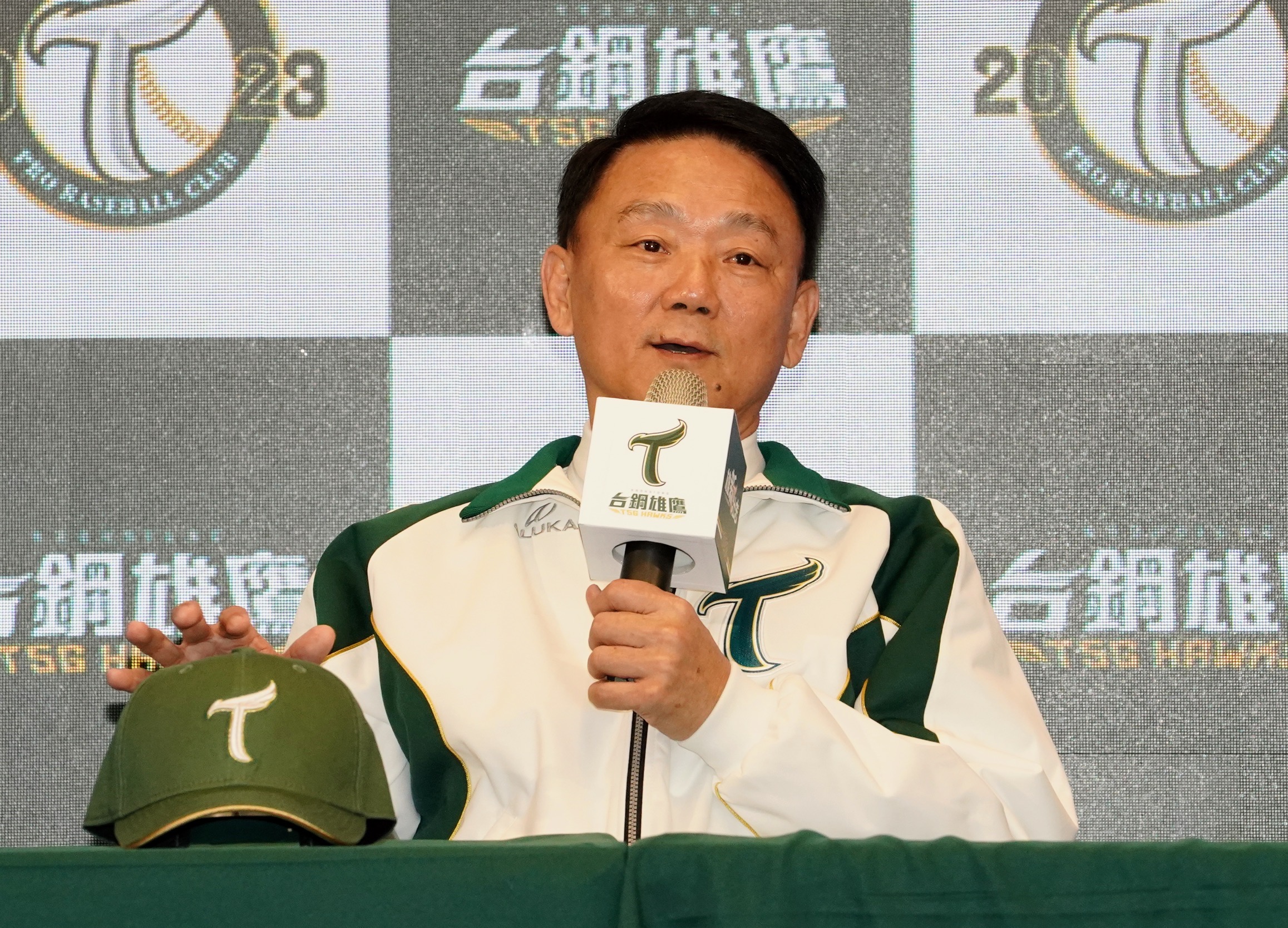 點評經典賽36人名單？　洪總：沒有一定教科書