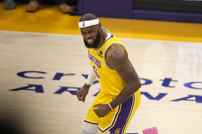 湖人搶下西區第7　LeBron自行加冕 - TSNA體育新聞團隊