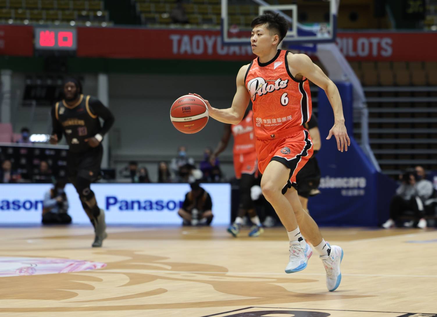 關達祐本季首度先發　領航猿主場擊敗攻城獅