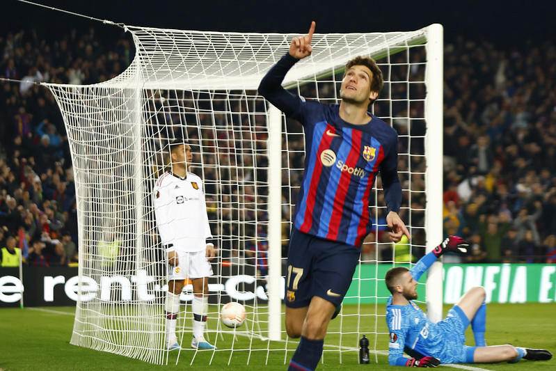 巴薩主場遭曼聯逼和　Alonso進球獻給亡父