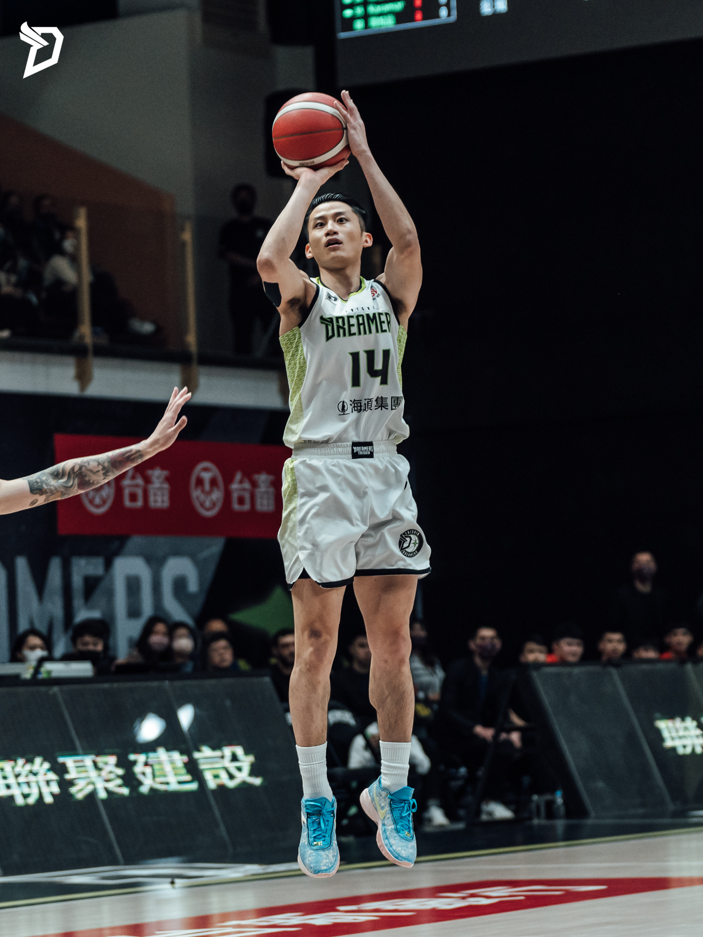 吳永盛關鍵三分球　夢想家擋住領航猿逆襲