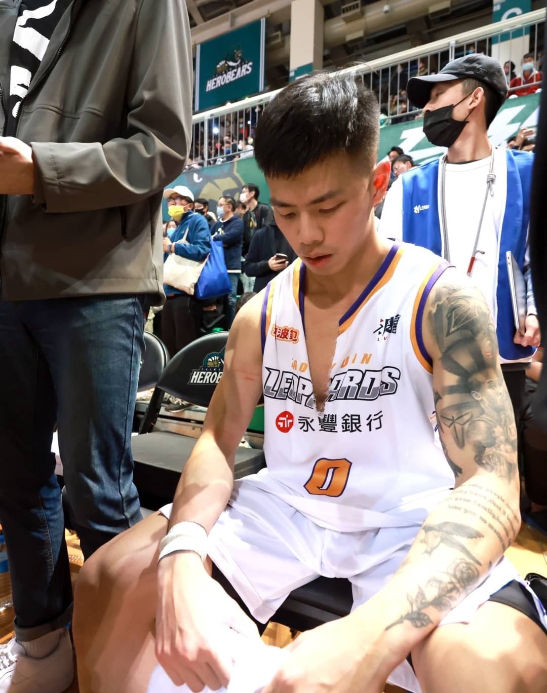 陳孝榕對蔣淯安道歉　但也說自己前面就被打