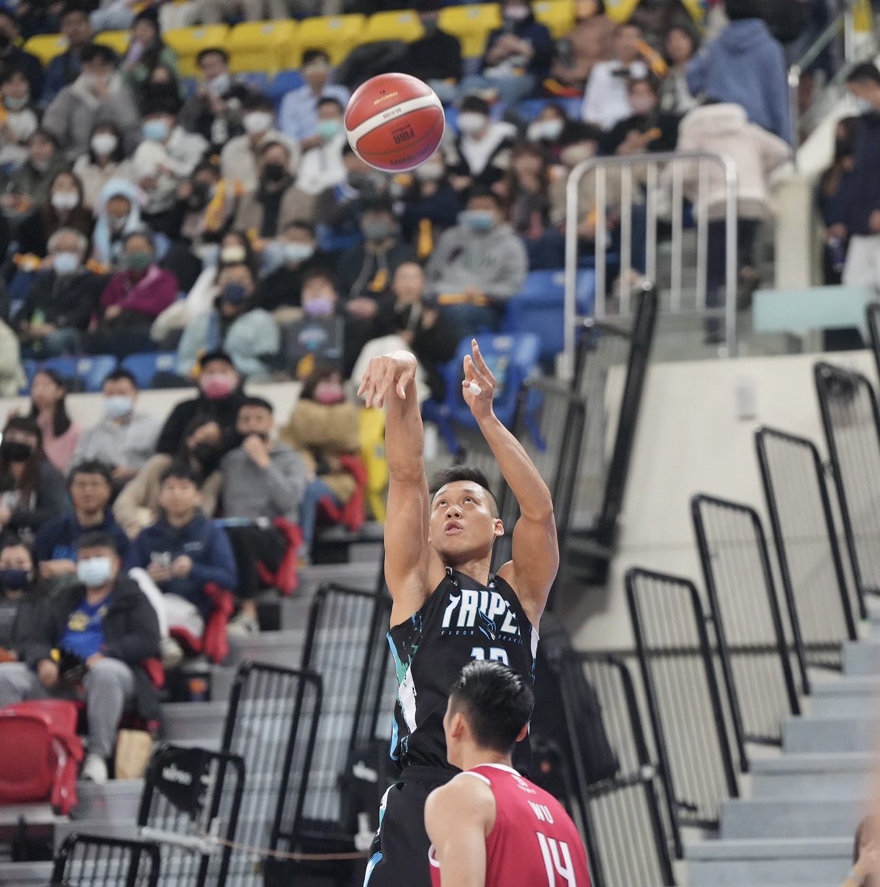 林志傑回春拿全場最高21分　勇士8連勝