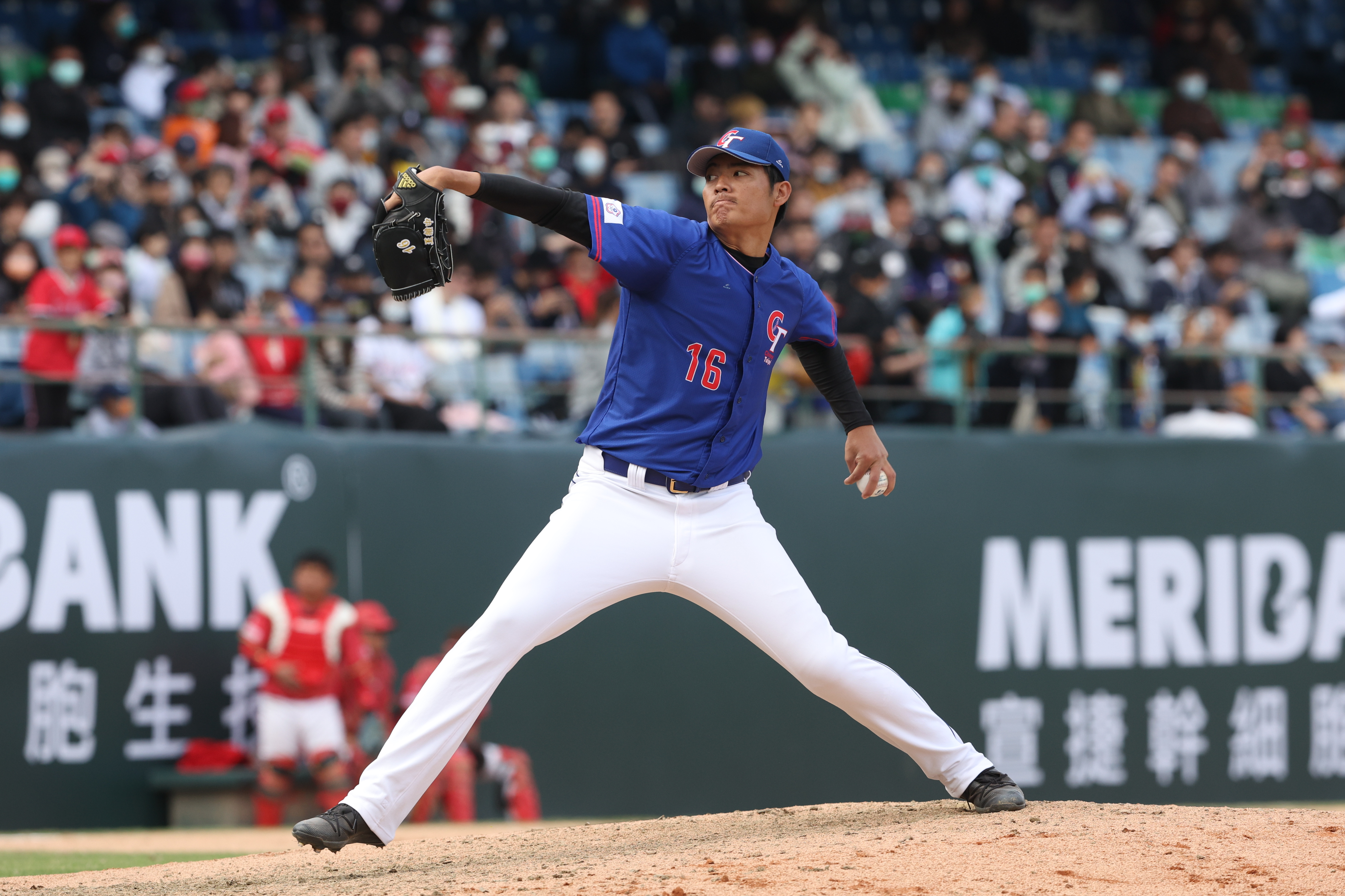 WBC》王維中熱身賽首度亮相太興奮　被母隊味全龍發動盜壘攻勢