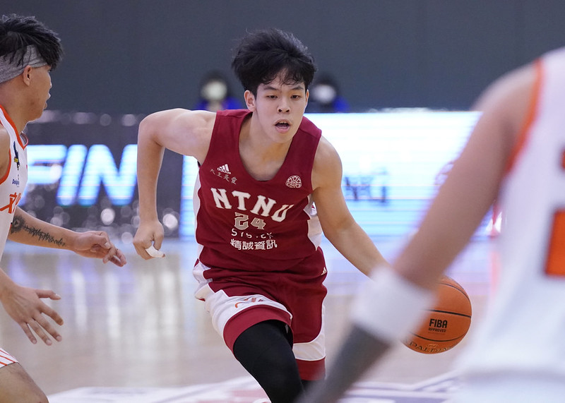 許敬恩傷後繳全面數據　臺師8強第2勝入袋