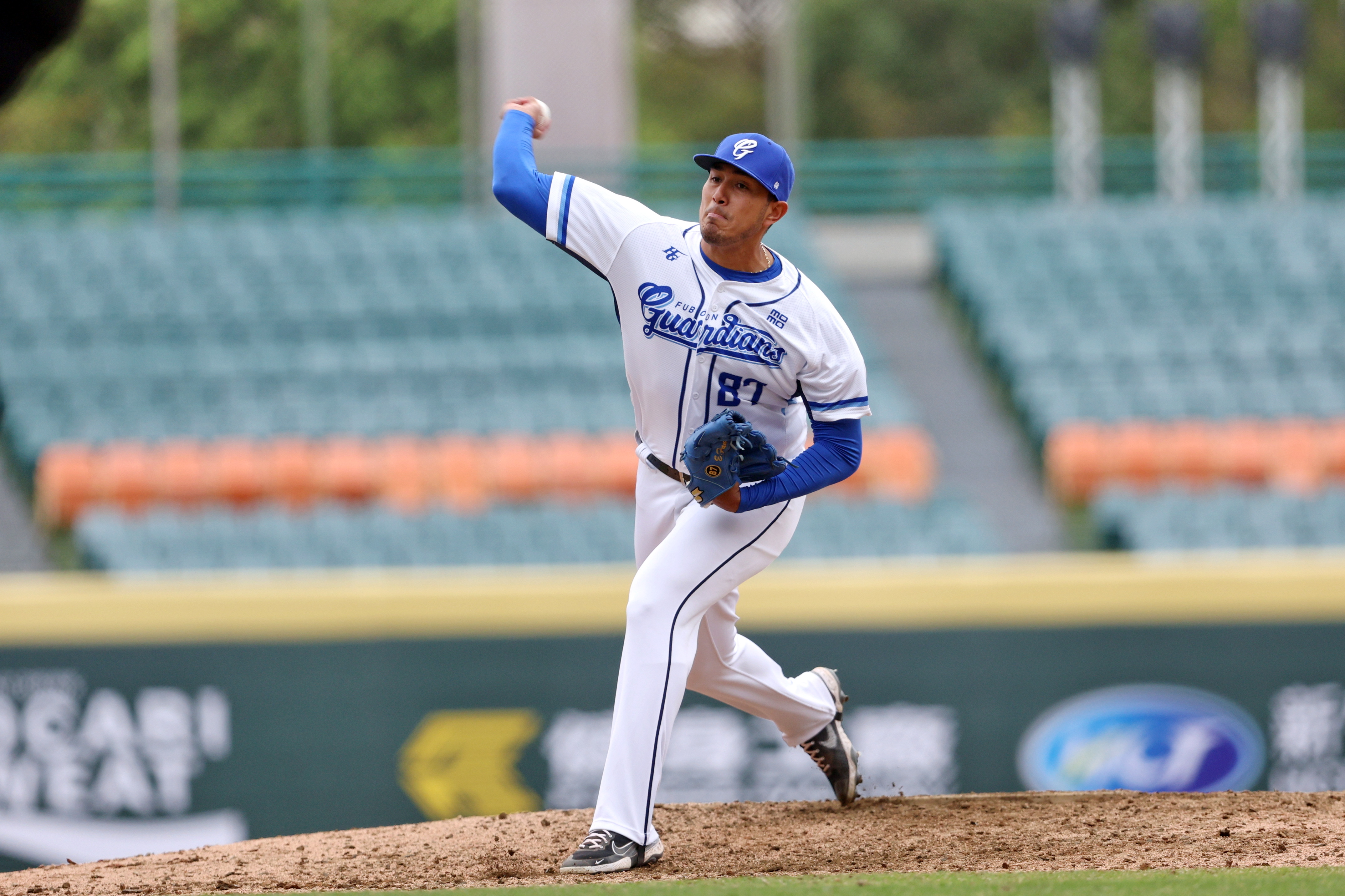 WBC》古巴投手雷法加盟樂天桃猿　富藍戈：他很積極進攻好球帶