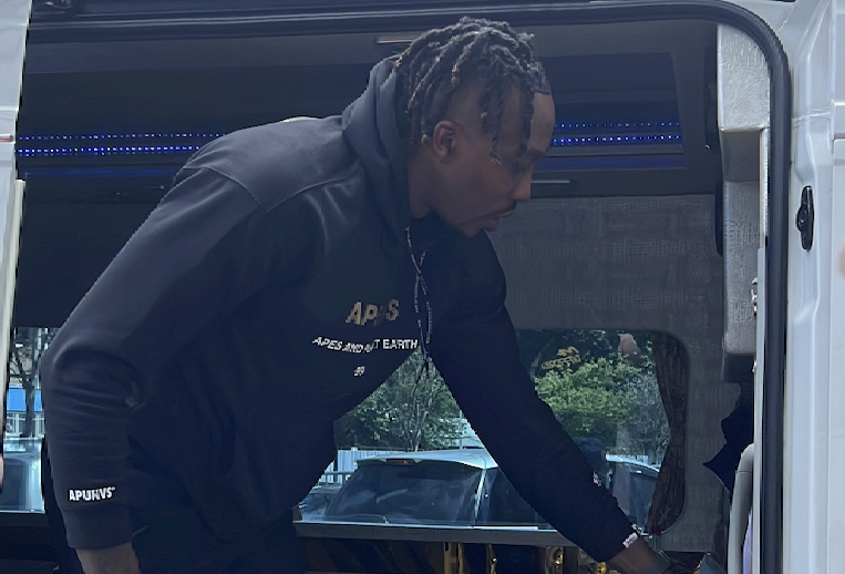 T1明星賽　魔獸霍華德抵達和平館