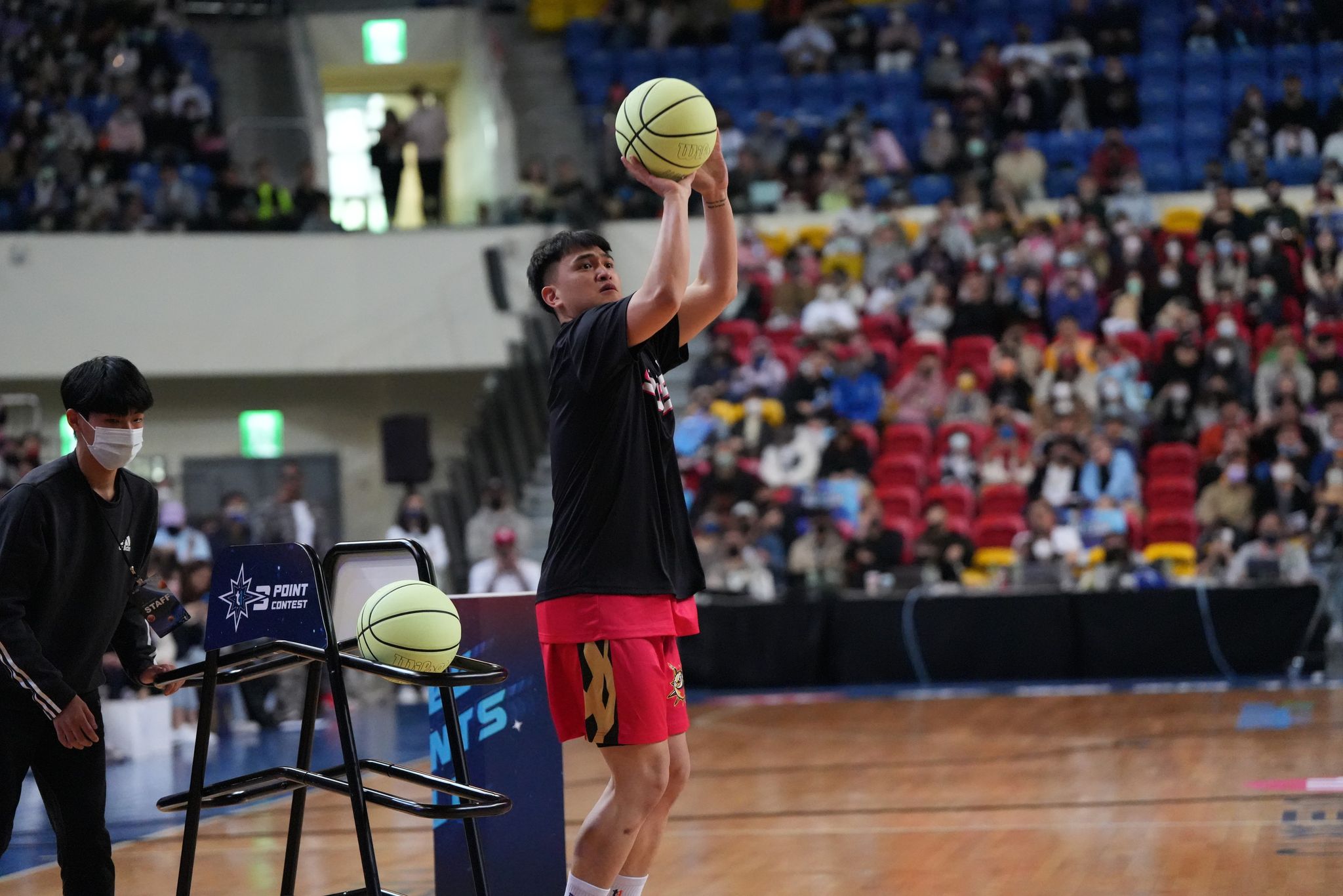 T1三分球大賽　盧冠軒高分奪冠