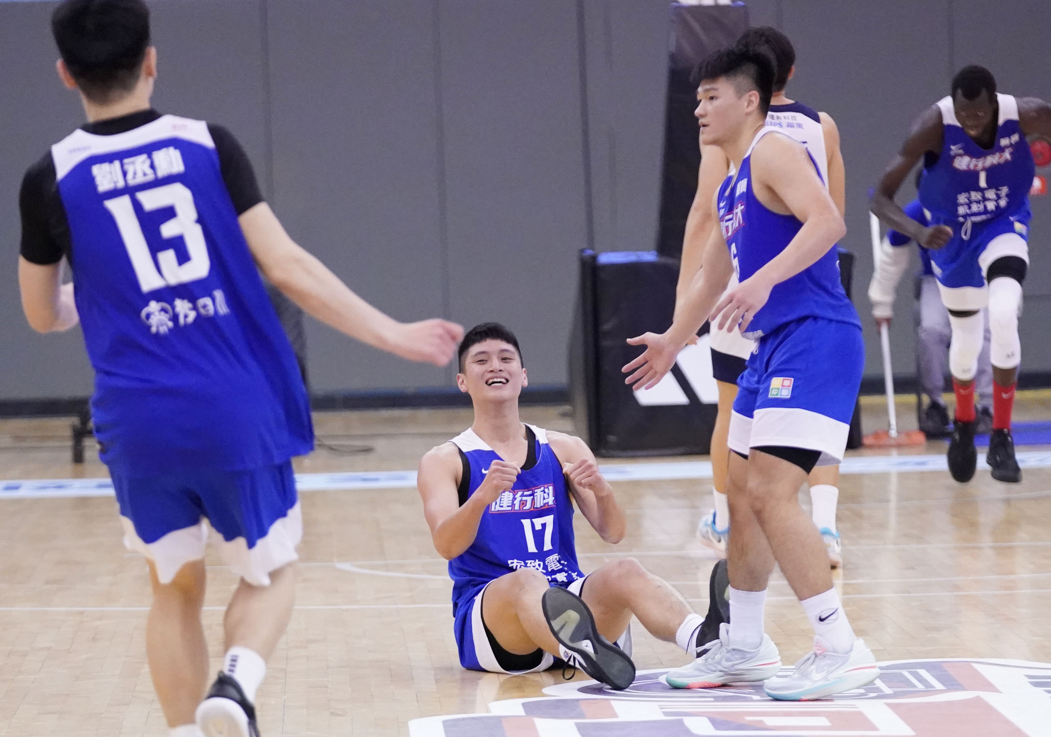 蔡宸綱聯手高錦瑋　健行斷政大36連勝