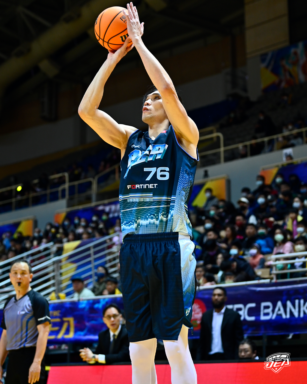 大房東收房租　曾文鼎灌籃：跟喝水一樣