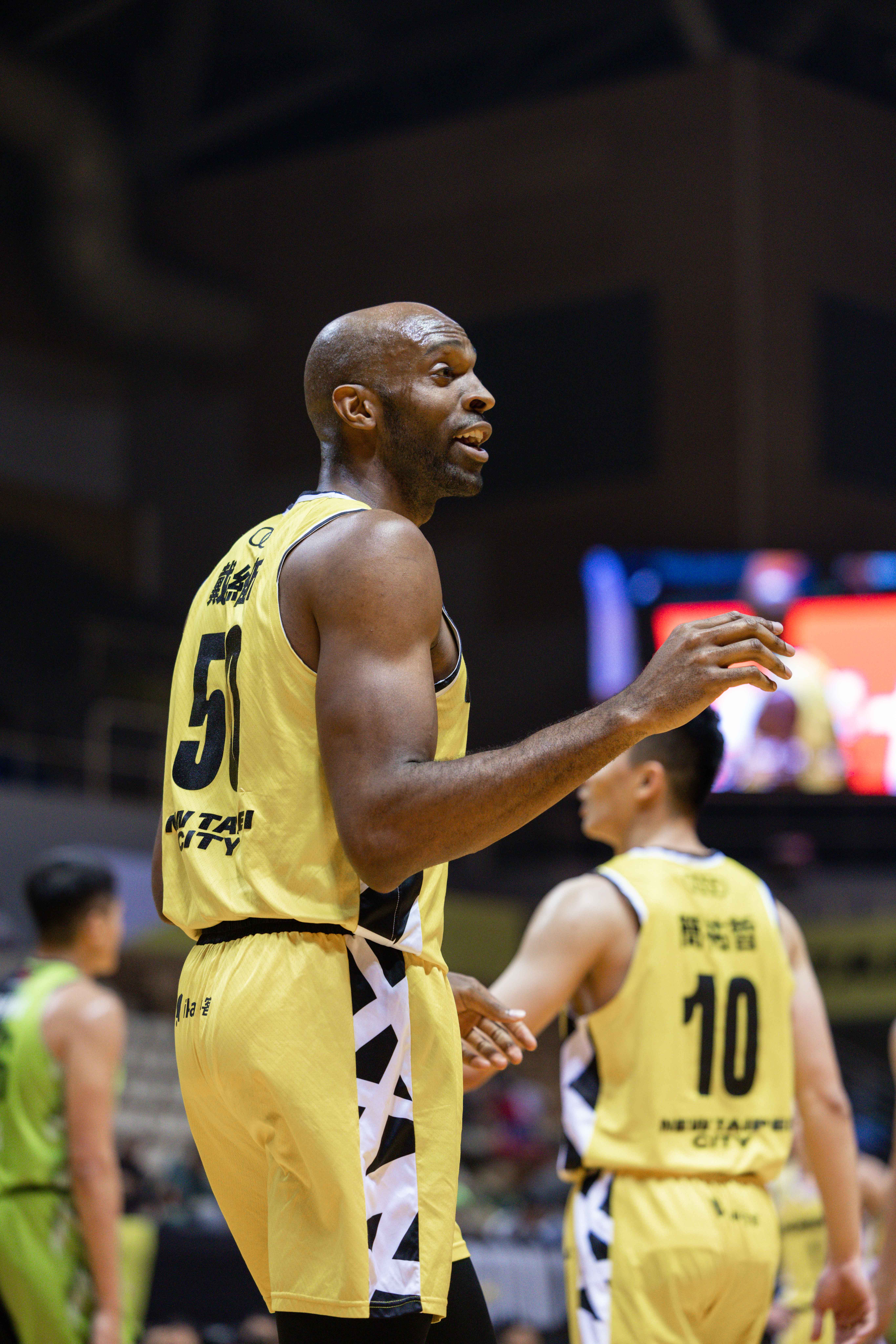 阿巴西被視為本土　戴維斯：雙贏局面