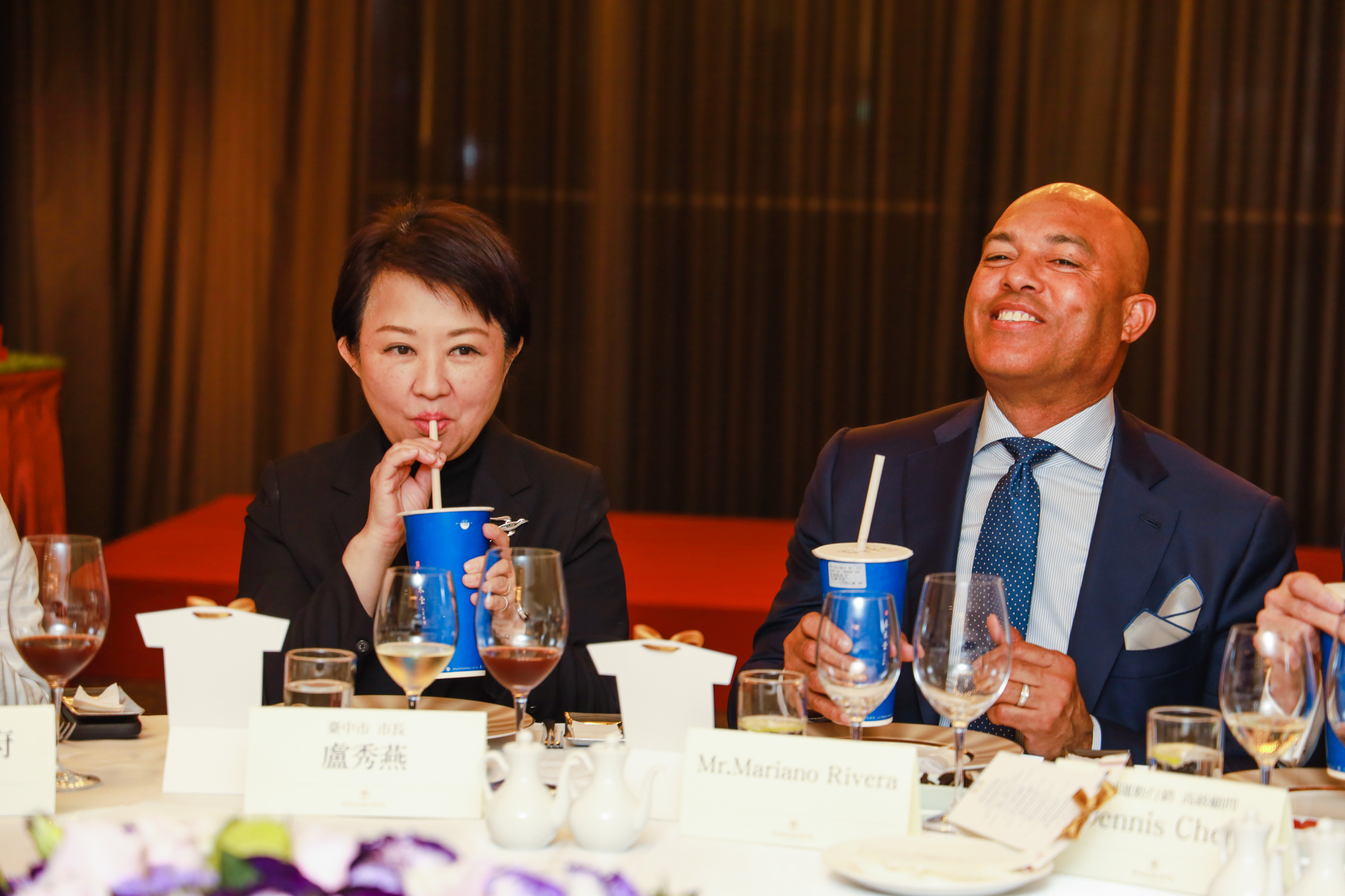 李維拉獲頒台中榮譽市民　 品嚐珍奶、最喜歡火龍果