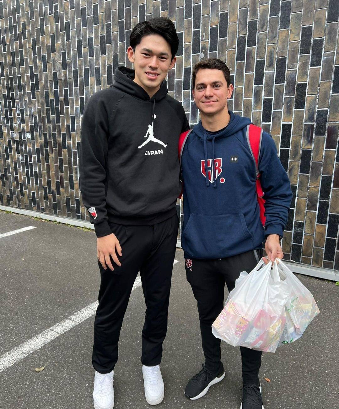 WBC》太溫暖！162公里火球K到捷克打者　佐佐木朗希提2袋零食登門道歉