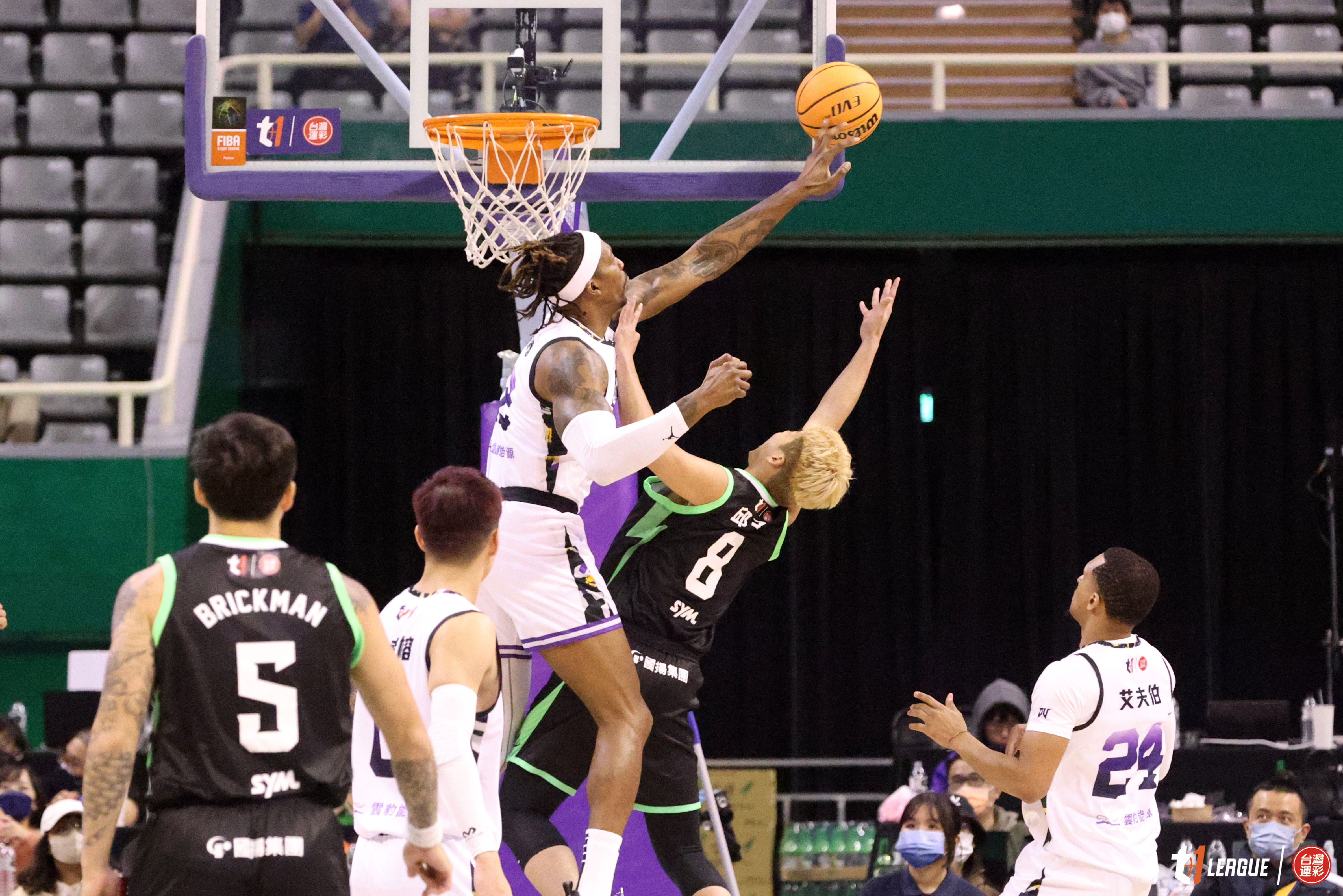 球場很危險　霍華德籲球迷別來鬧場