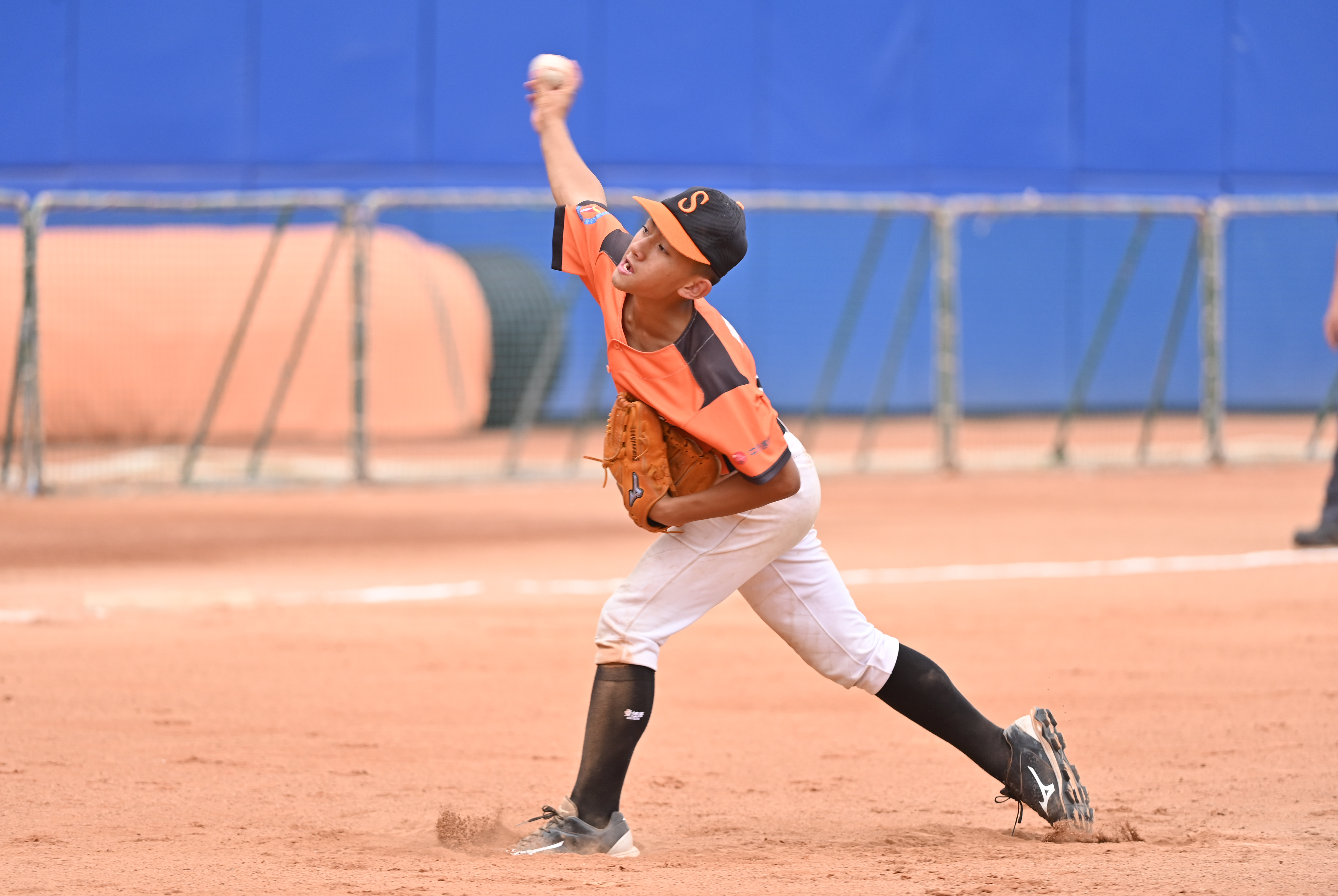 南投縣王牌領銜演接力無安打　新北市壽星3響砲助續命