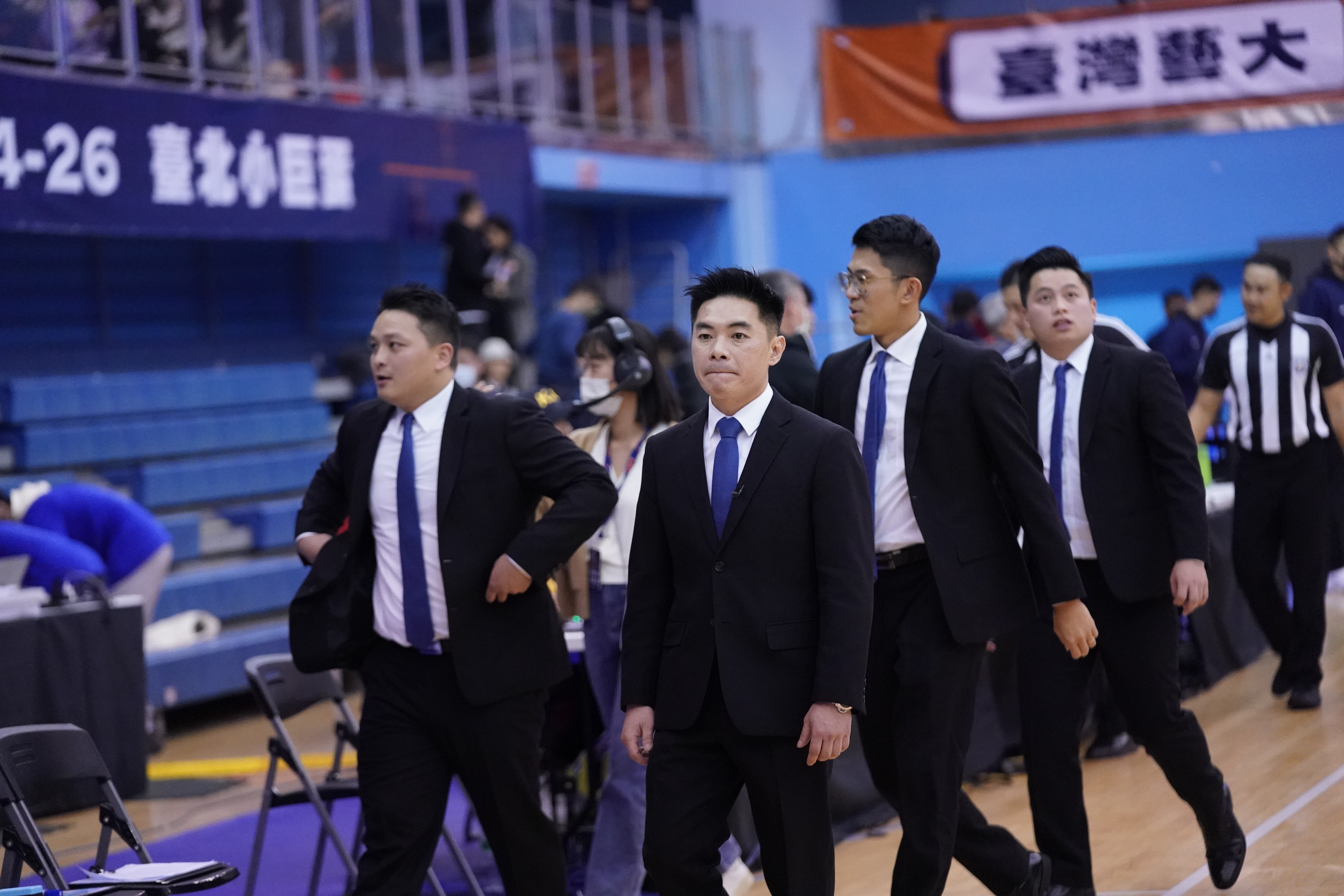 健行赴獵鷹移訓　吳岱豪親自傳授