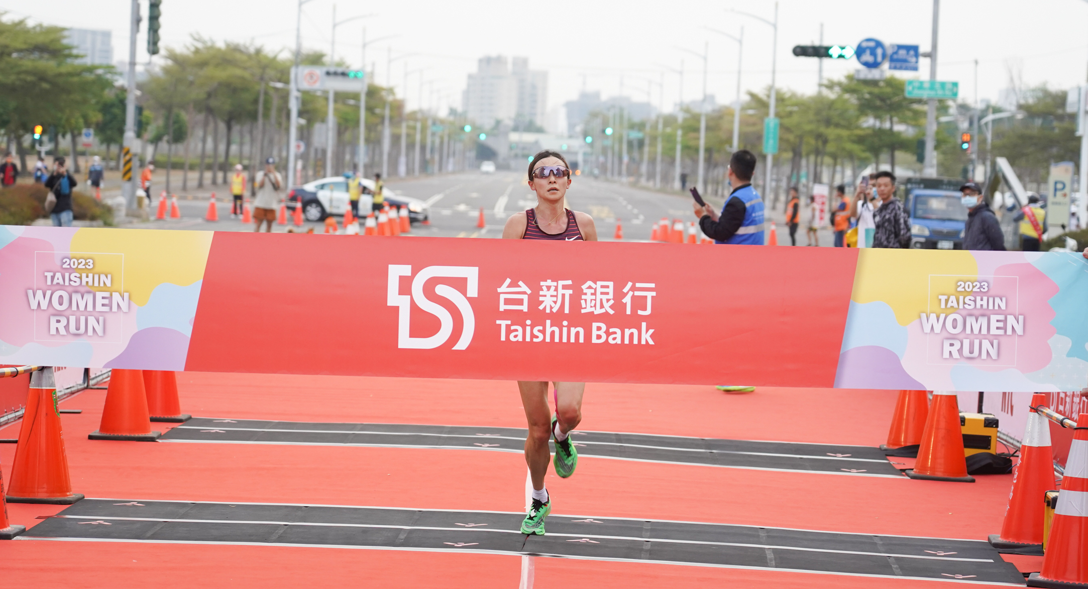 台新女子路跑首度高雄登場　謝千鶴10公里組奪冠　朝奧運目標努力