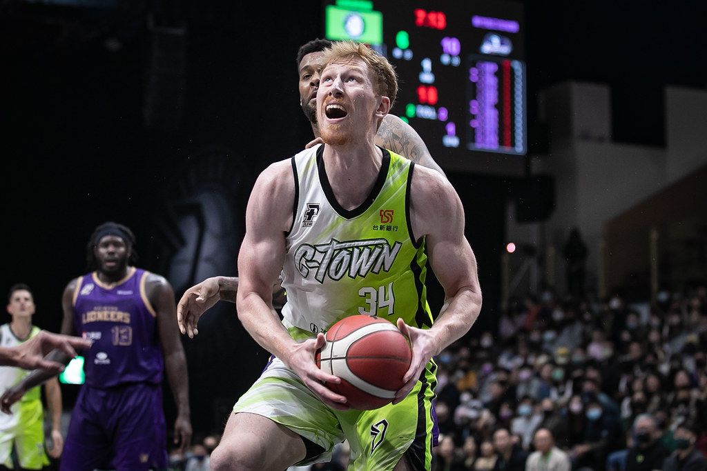 吉爾貝克半場31分平紀錄　全場41分率夢想家獵攻城獅