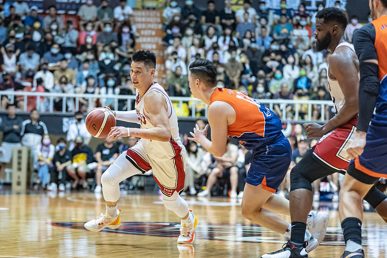 林書豪繳準大三元表現　卡米諾斯：有特別針對但沒有效