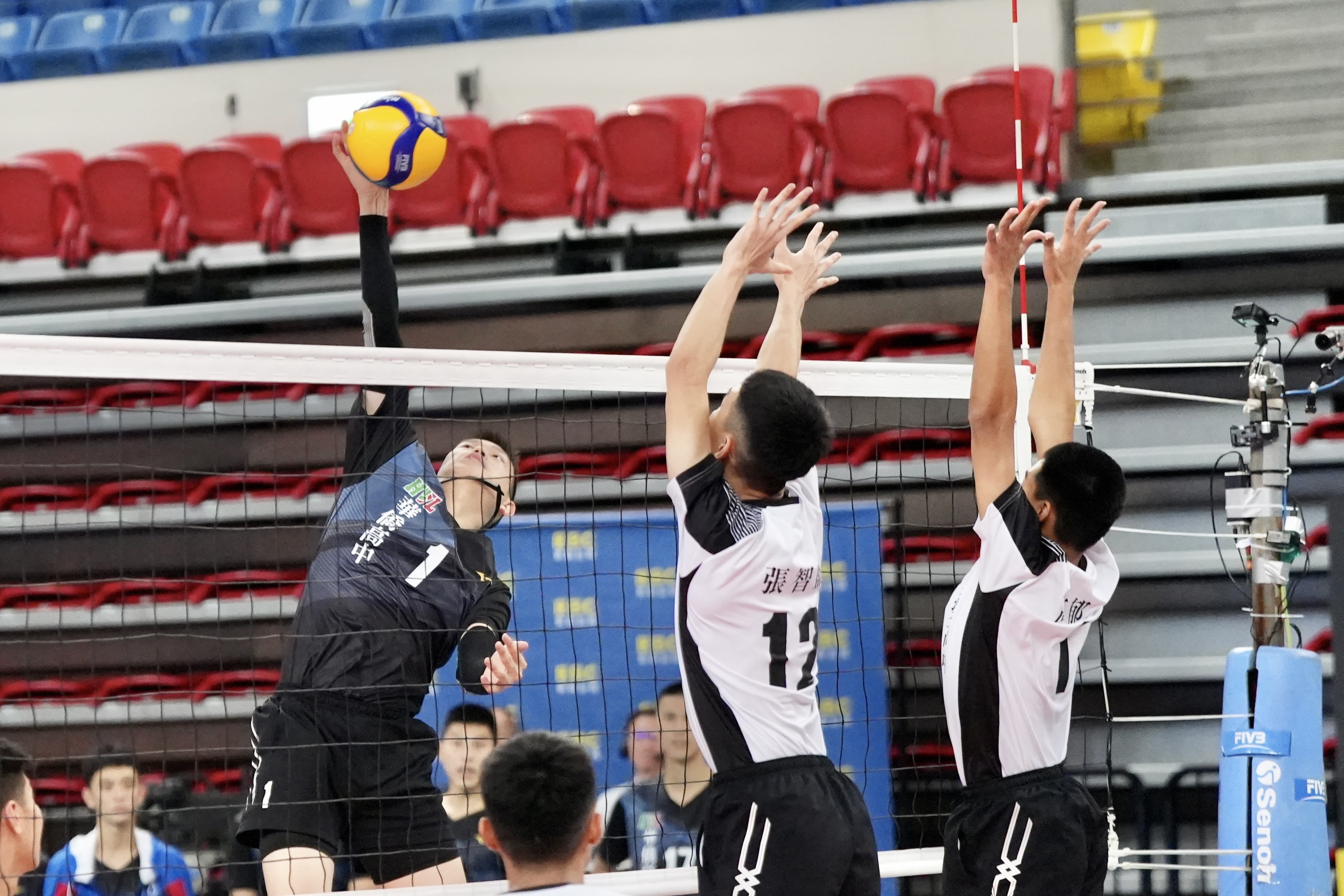 高中排球甲級聯賽決賽登場　男女冠軍週日出爐