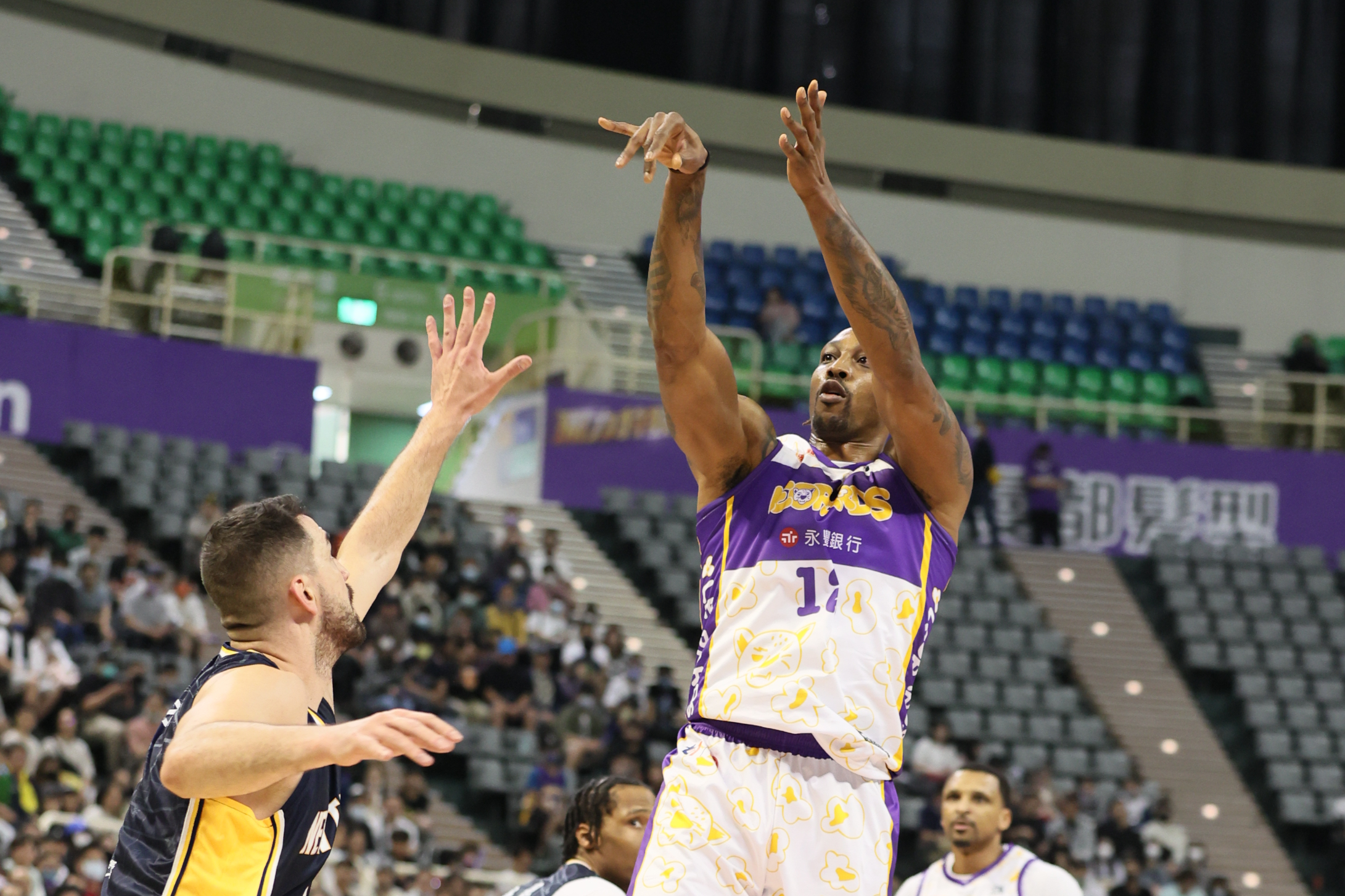 霍華德傷癒拿25分　仍不敵特攻13連勝