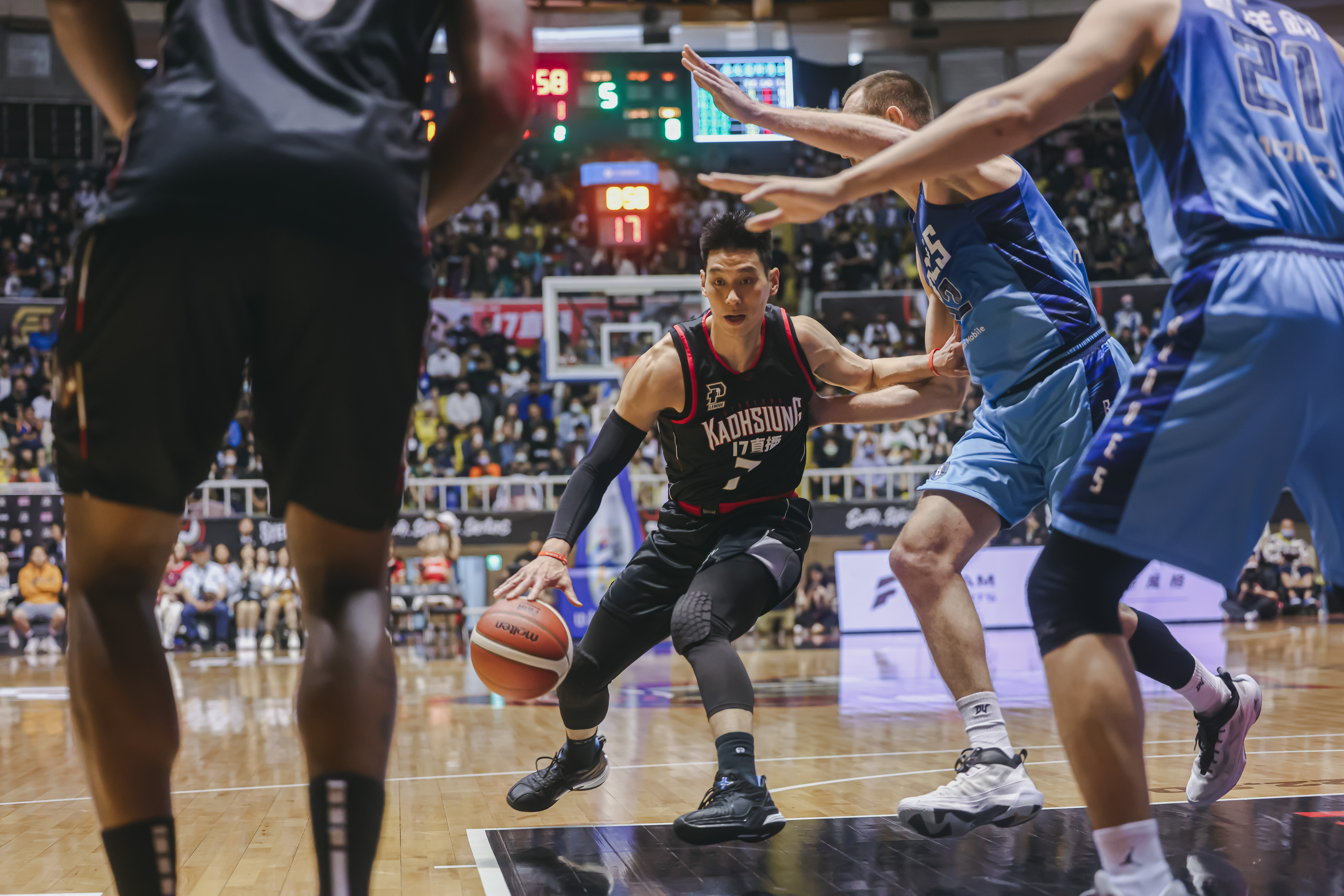 林書豪差1籃板大三元　鋼鐵人4連勝