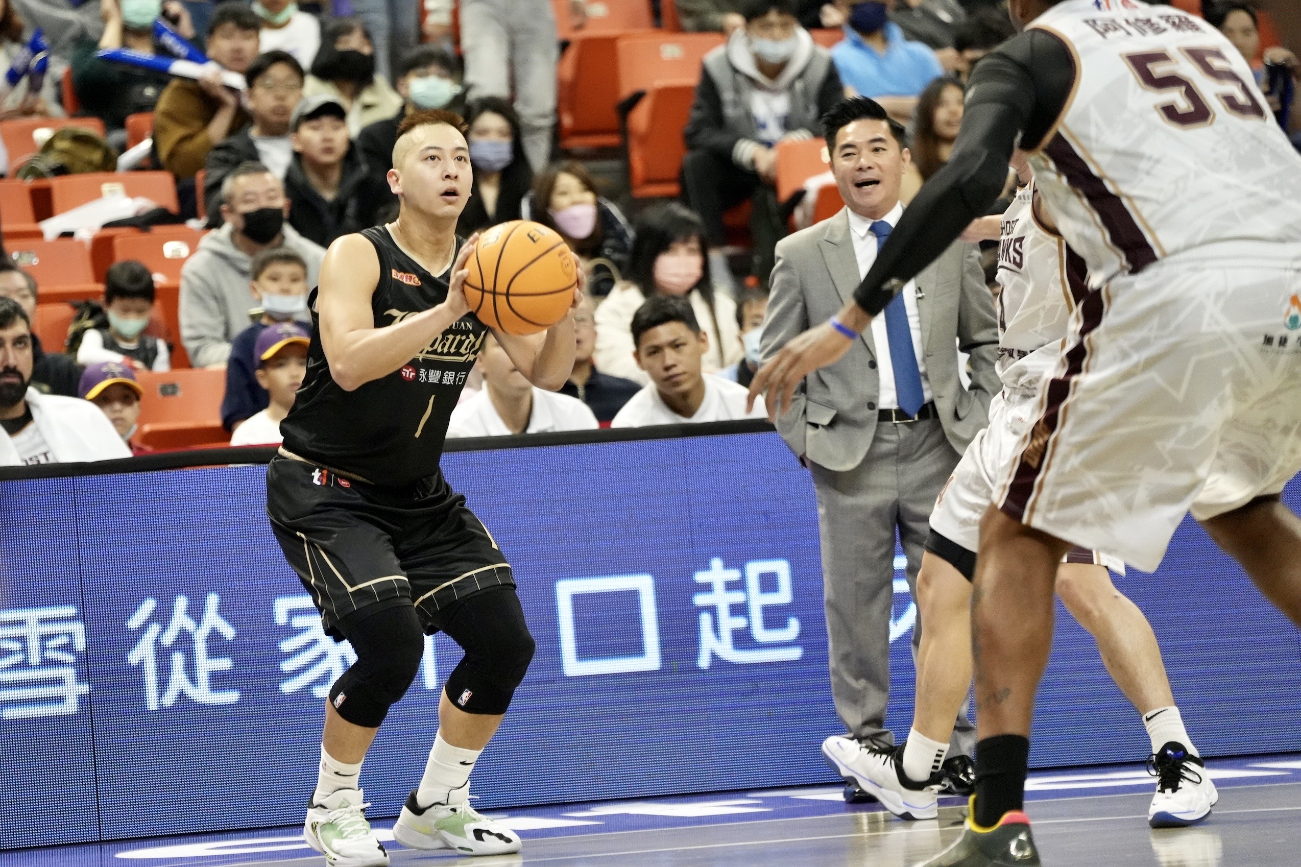 雲豹輸球　總教練肯定球員燃燒自我　鄭瑋打得果決