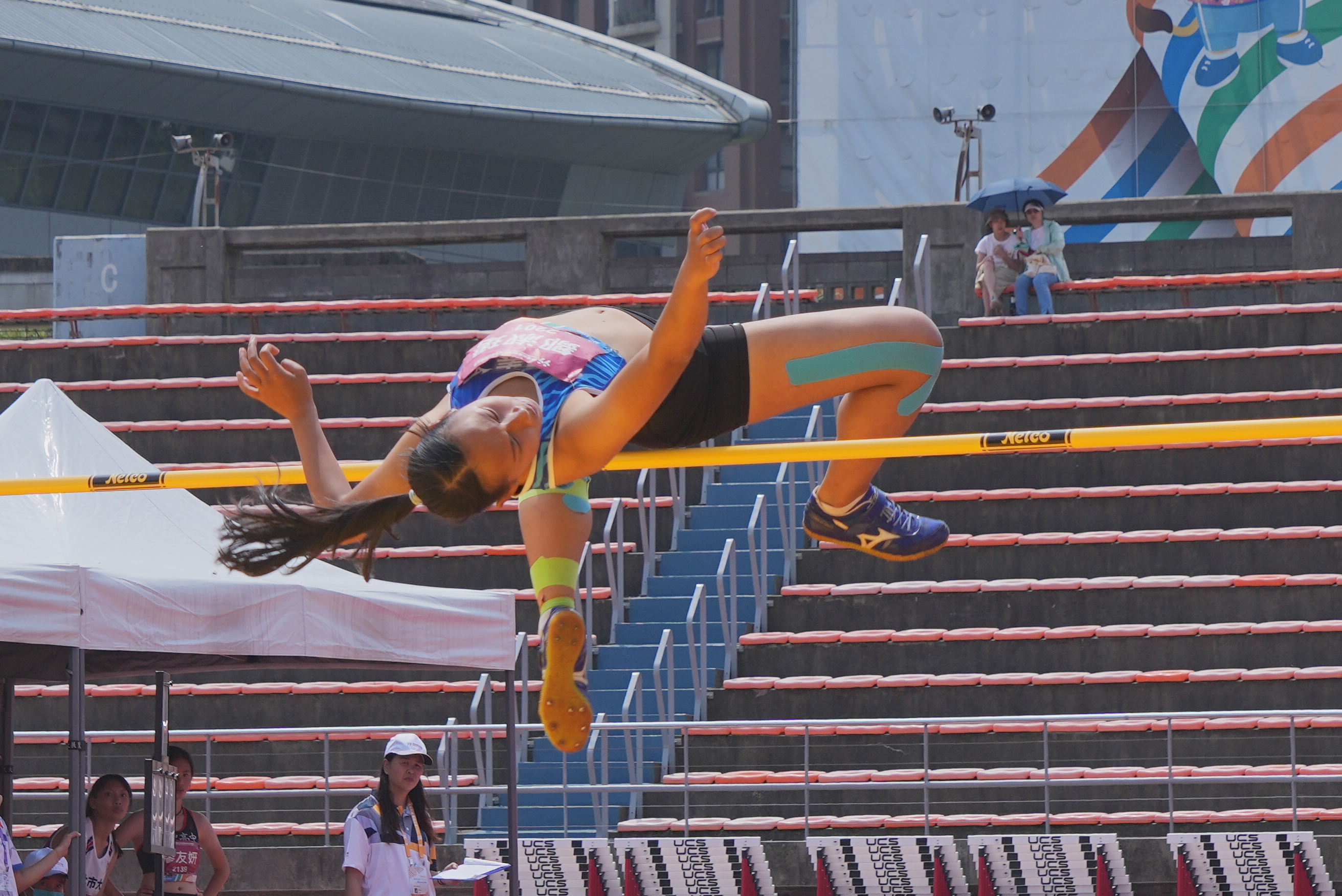 高女跳高鄒淑珺、蔡姍珊並列金牌　全中運田徑首見