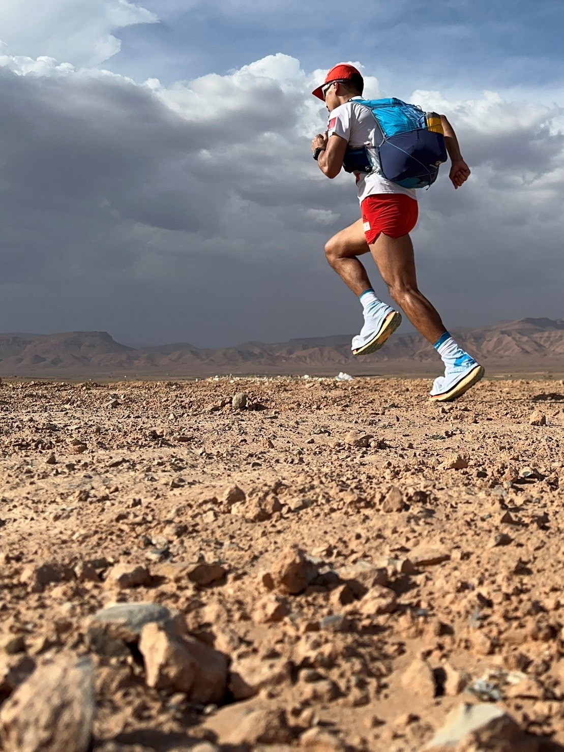 預繳屍體運送費　陳彥博啟程沙漠賽事