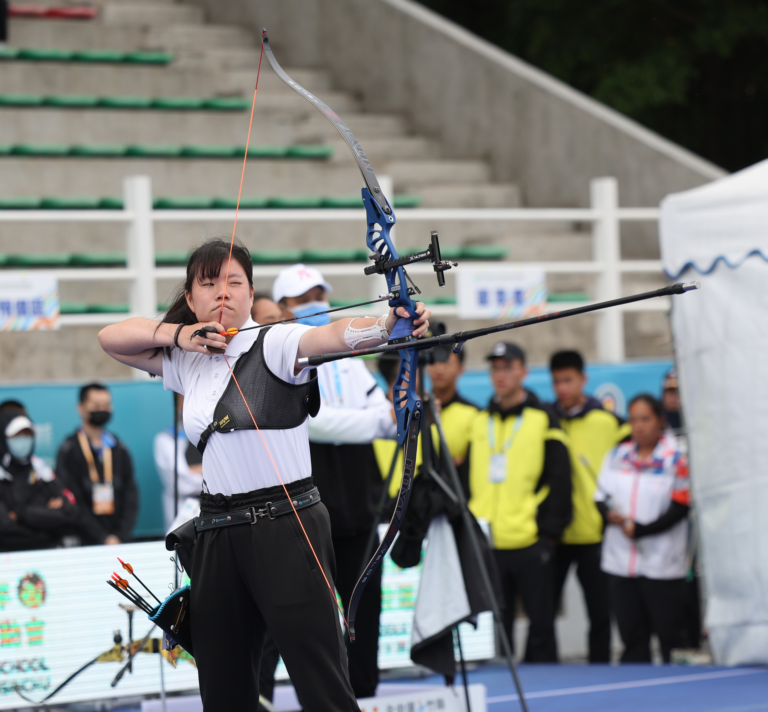 全中運初體驗遲到1年　梁芷嫣在國手加油團助陣下射金