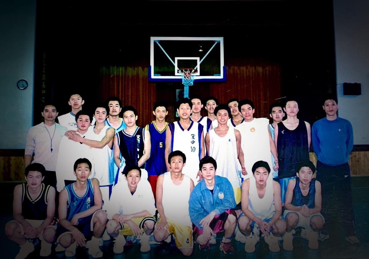 王男桂不幸逝世　英熊太陽賽前默哀