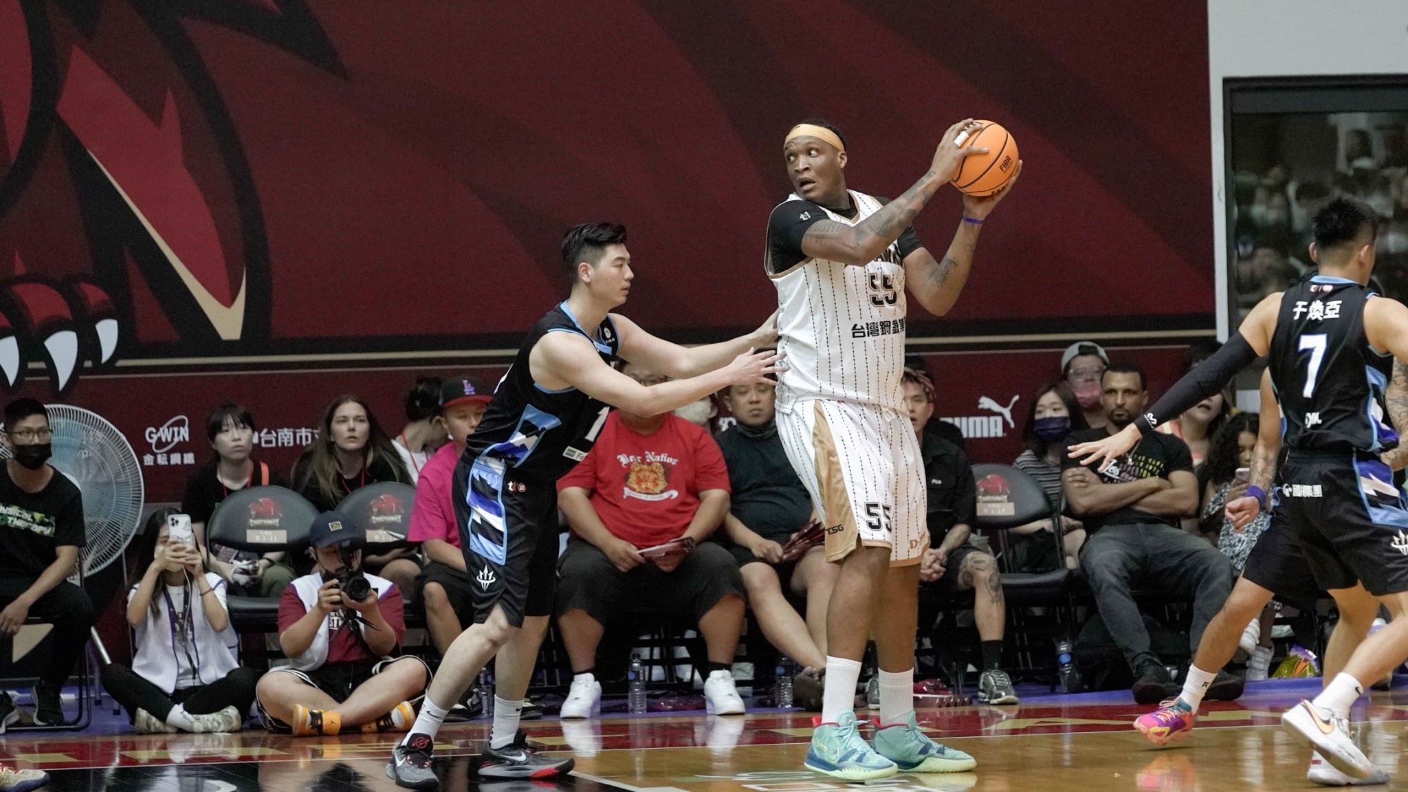 季後賽首戰28分率獵鷹奪勝　阿修羅：證明自己是聯盟最佳球隊