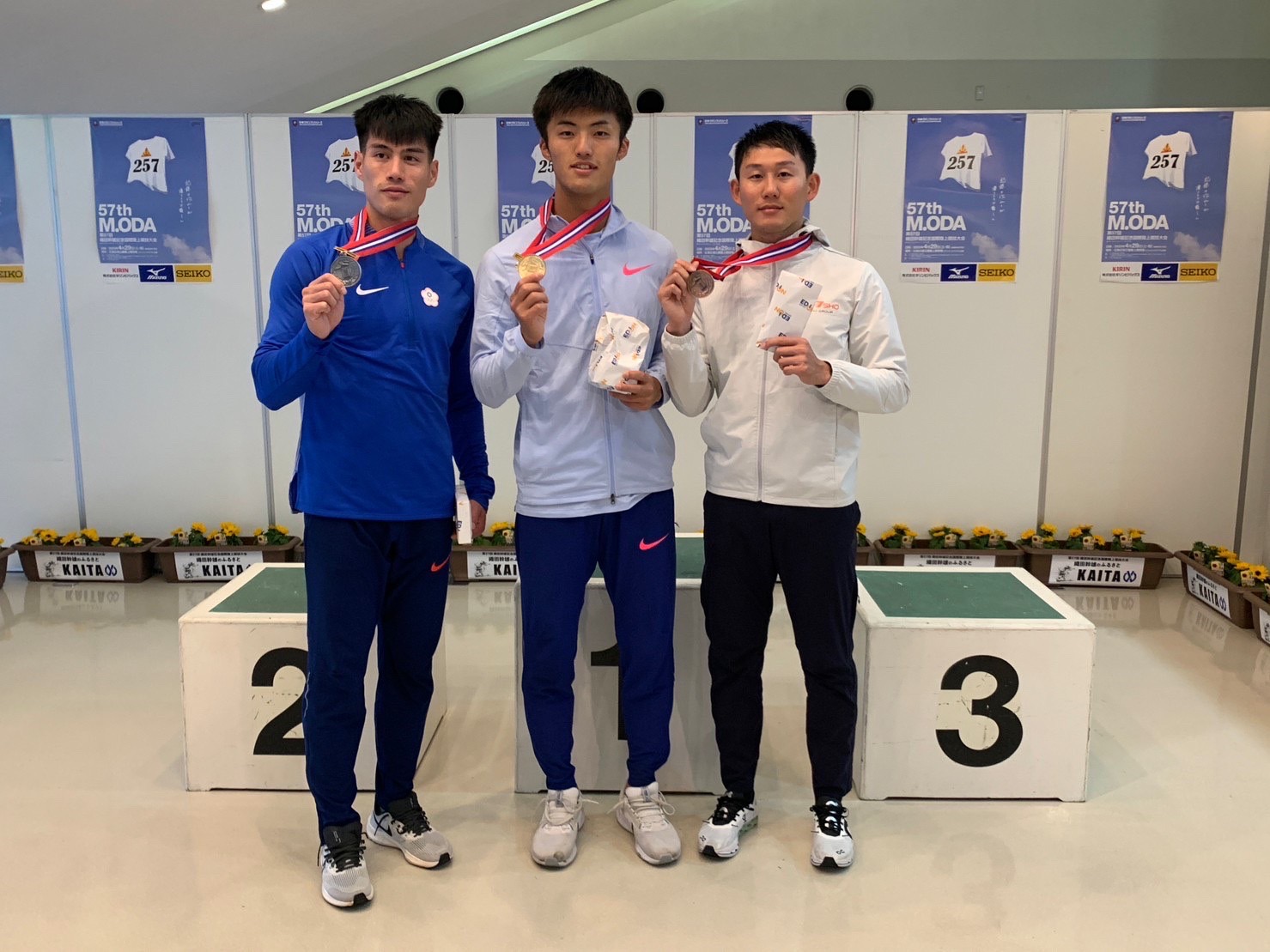 織田幹雄田徑賽　楊俊瀚百米摘銀