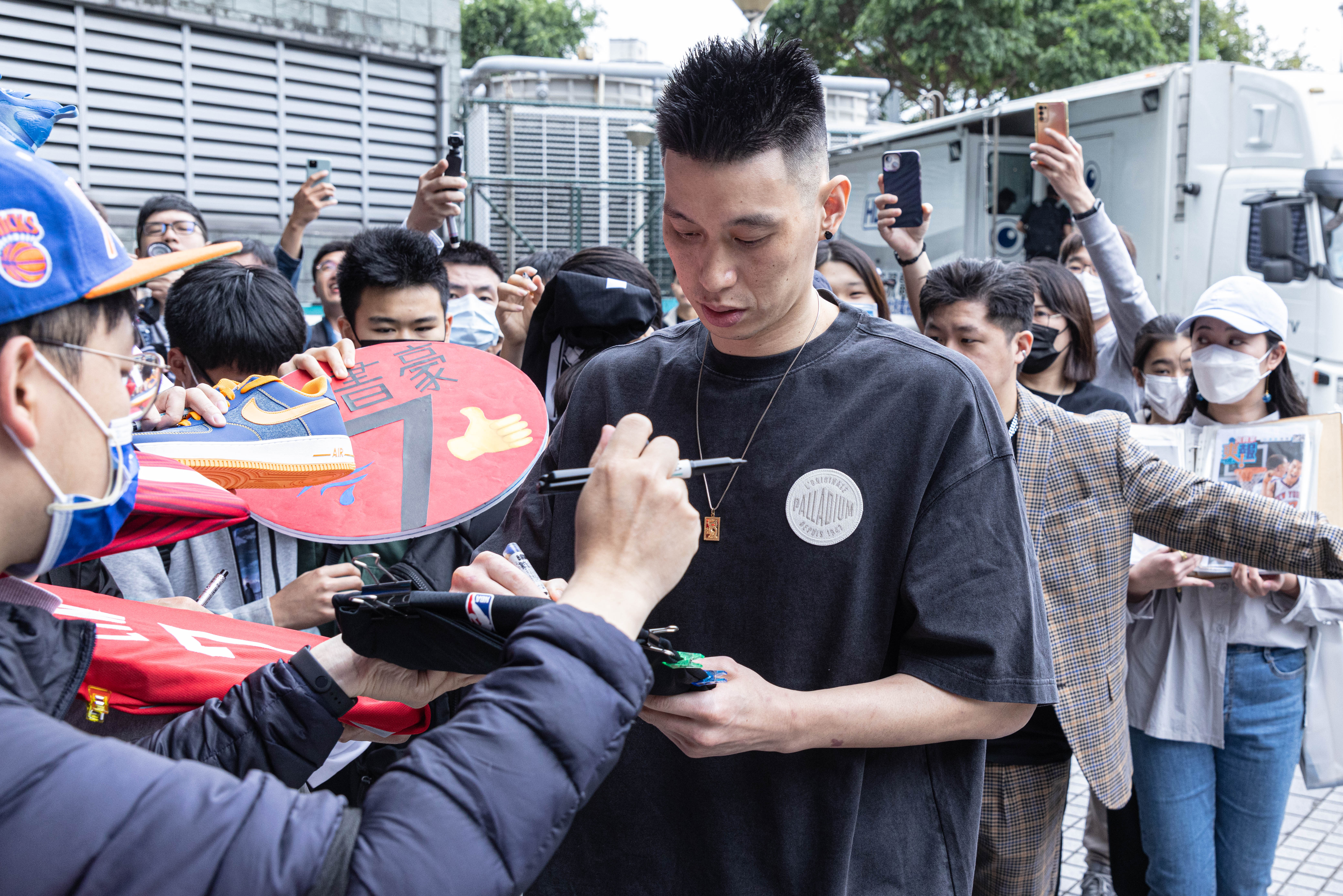 林書豪上半場就快大三元　鋼鐵人挑戰9連勝