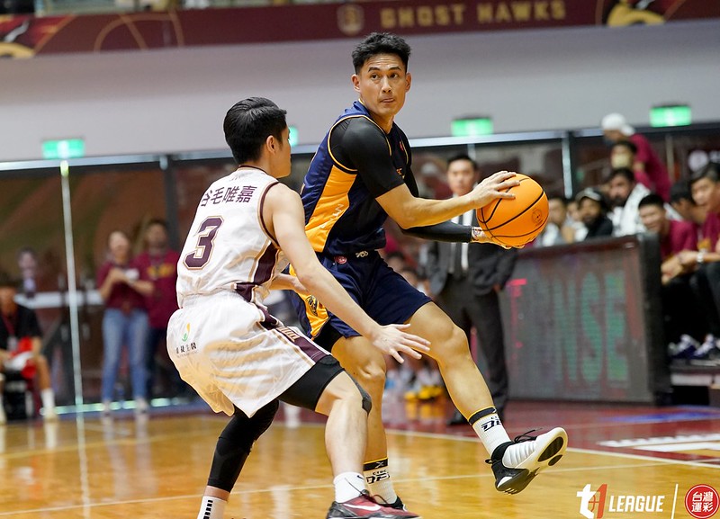 特攻客場輕取獵鷹　4比0橫掃奪隊史首冠