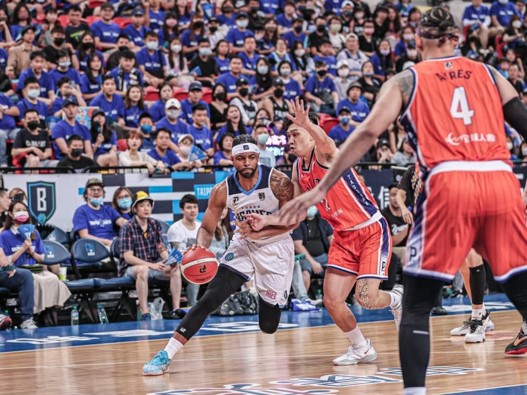 辛特力上半場轟21分　勇士5分領先領航猿