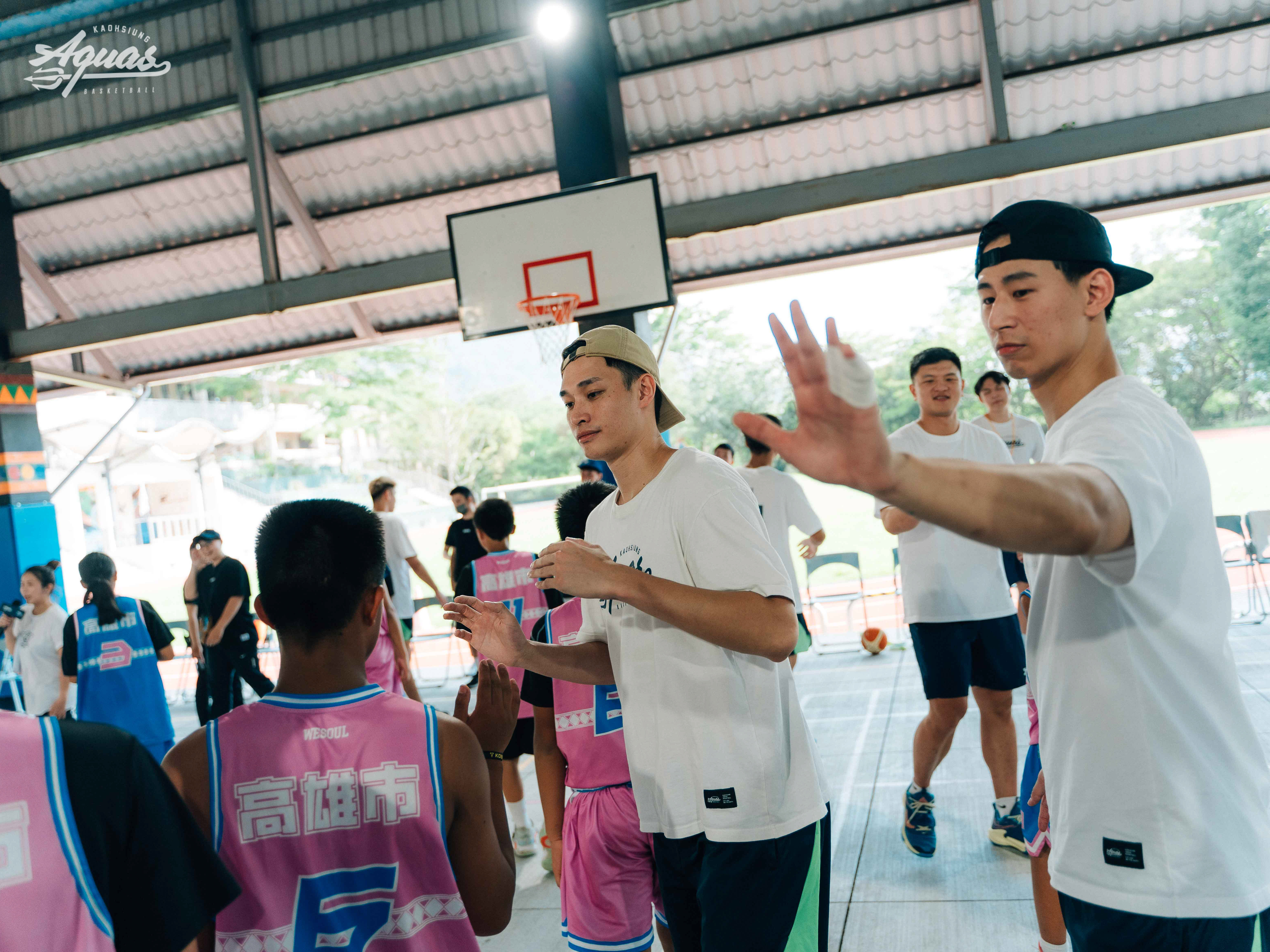 海神休賽季浪愛延續　那瑪夏民生國小交流球技