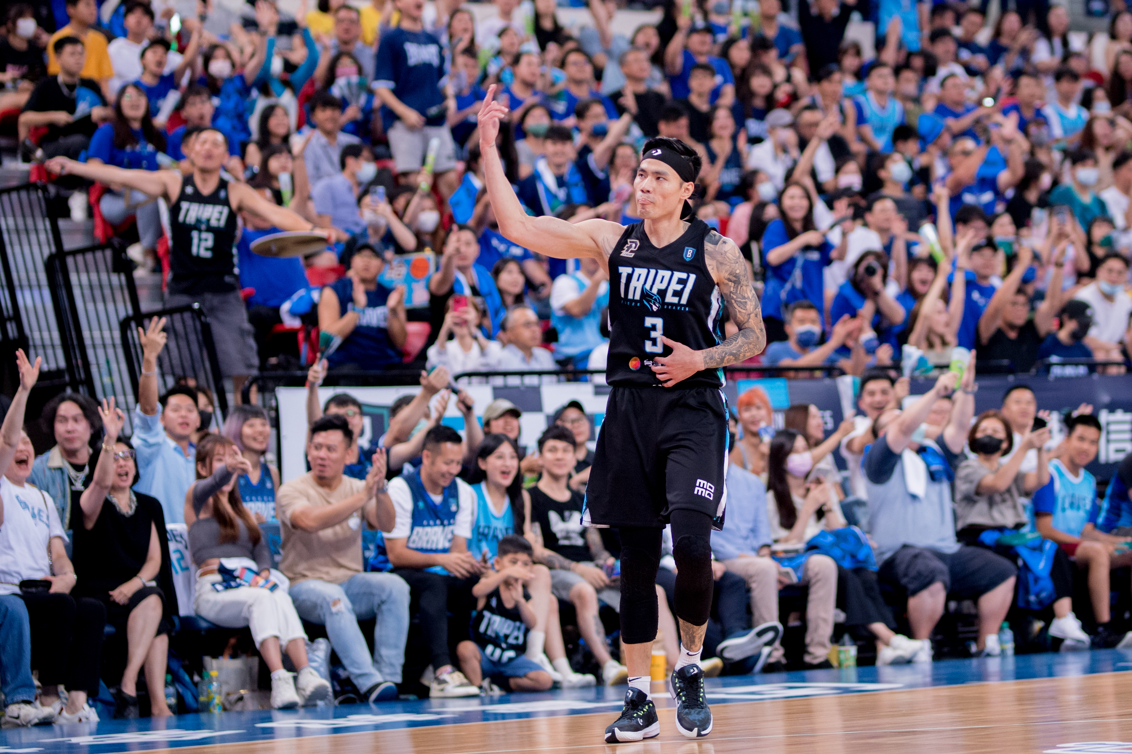 一路走來比別人辛苦　張宗憲罕見哽咽