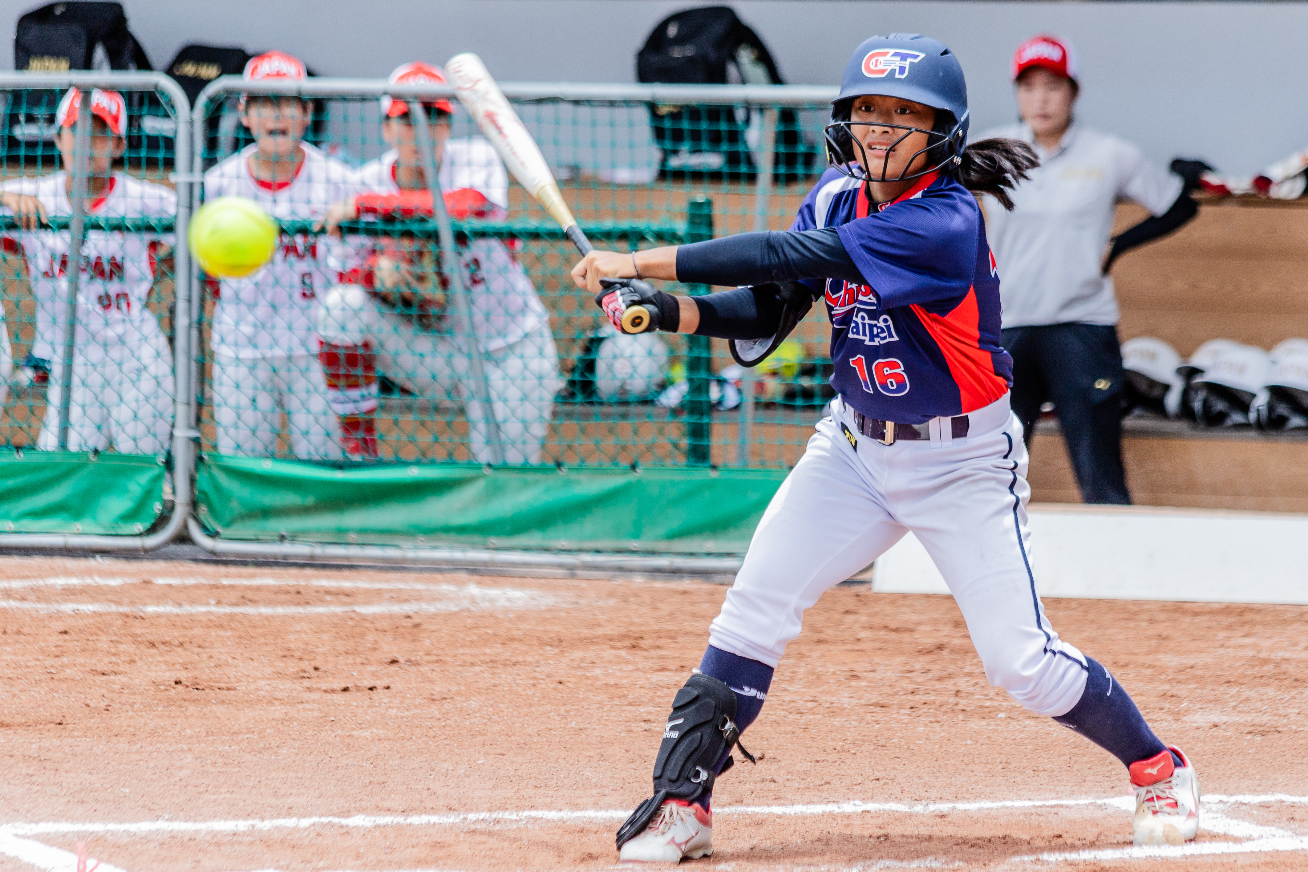 投打俱佳、冠軍戰成功關門　陳妙華獲選MVP