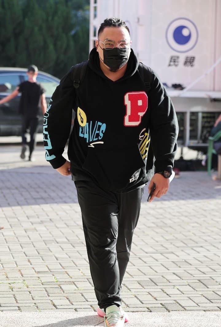 陳建州暫停職務　周崇偉代理執行長