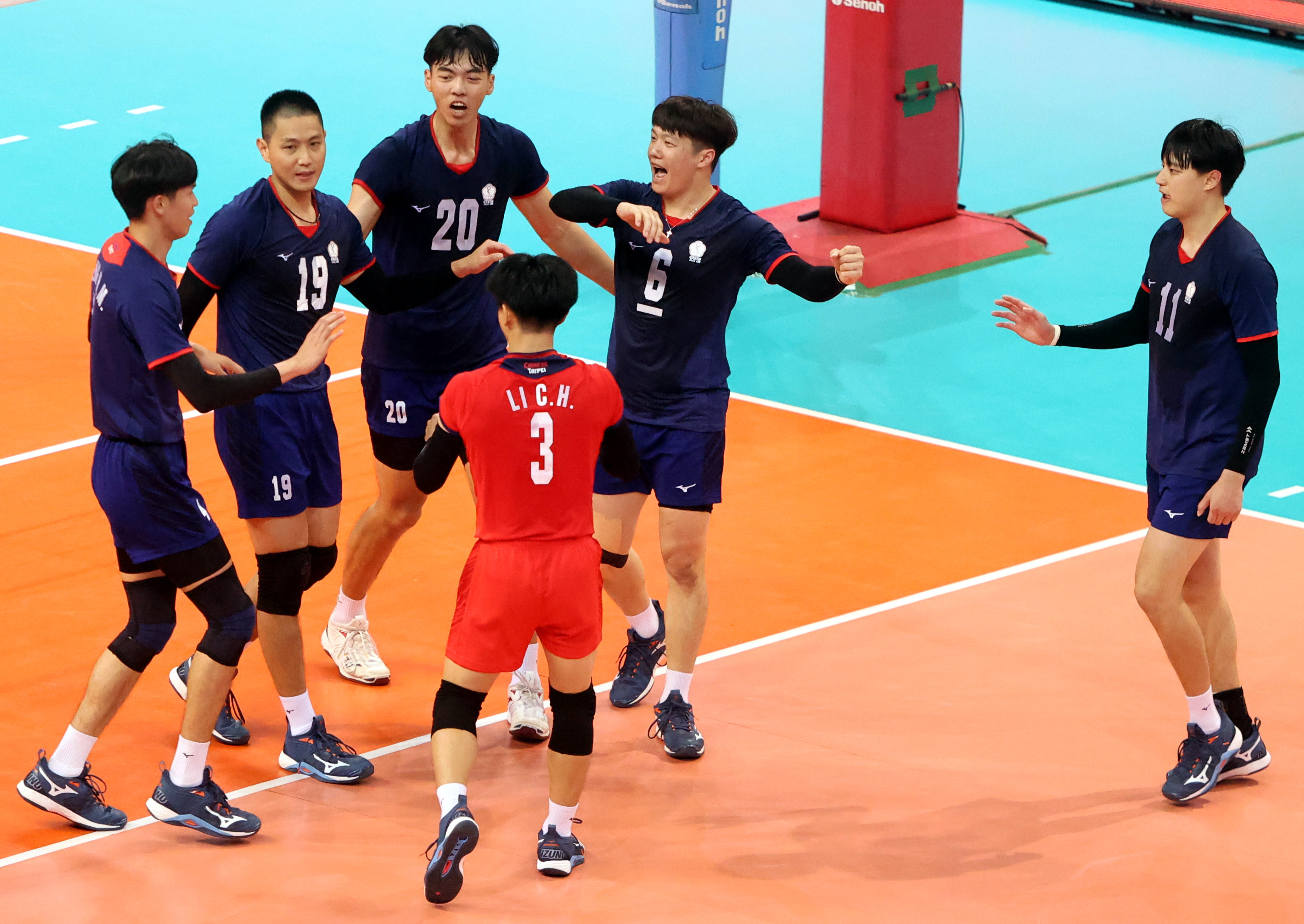 壽星吳宗軒火力全開　亞男排挑戰盃中華擊敗哈薩克