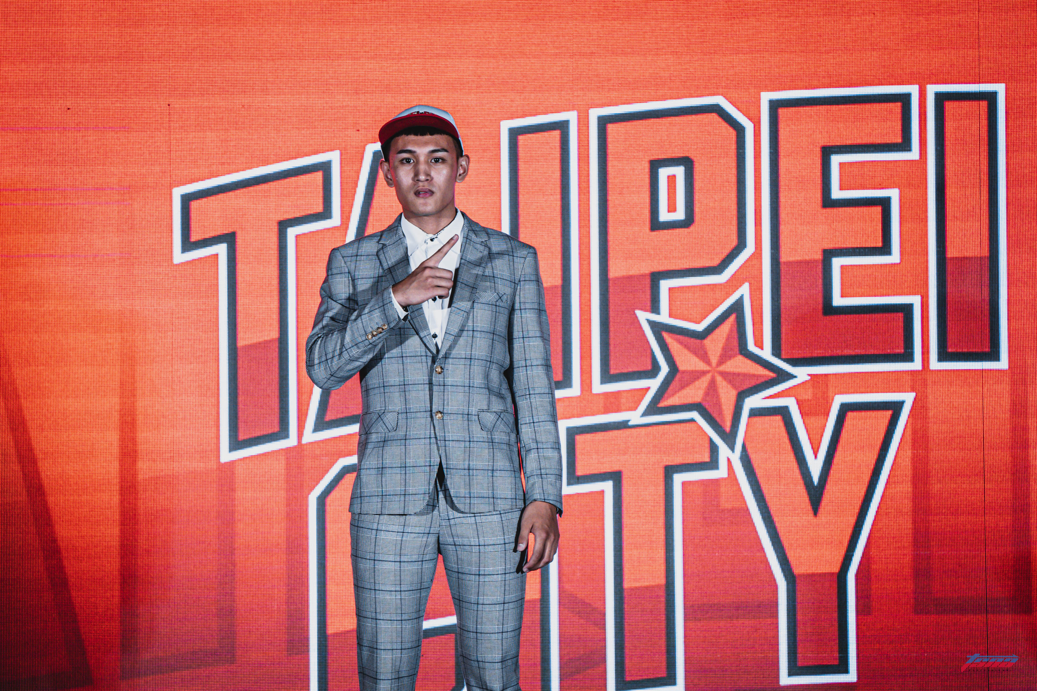 踏進職業讓一切努力都值得　簡賀宇：一路以來很幸運