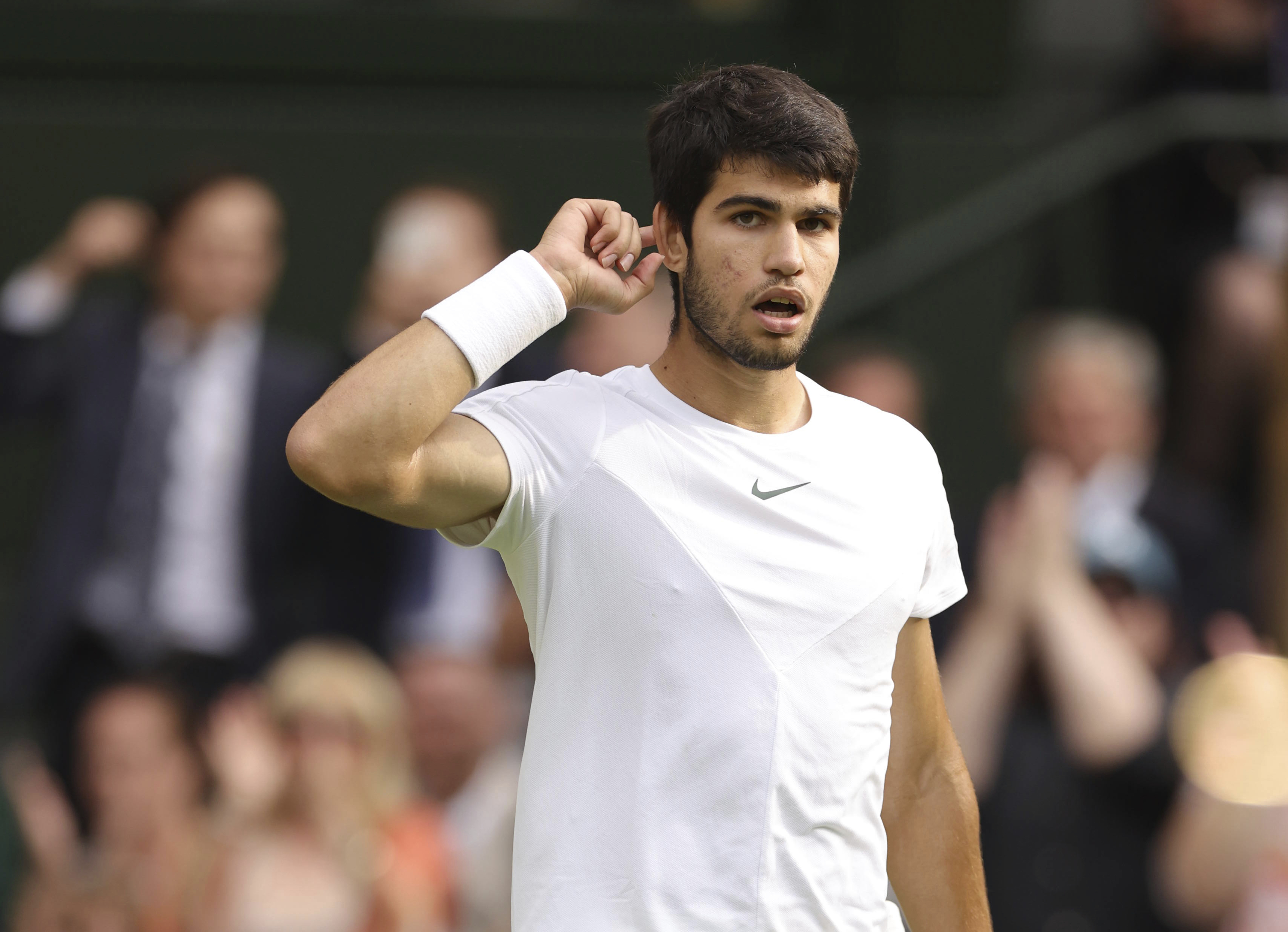 Alcaraz生涯首奪溫網冠軍　與Djokovic大戰5盤超過4.5小時