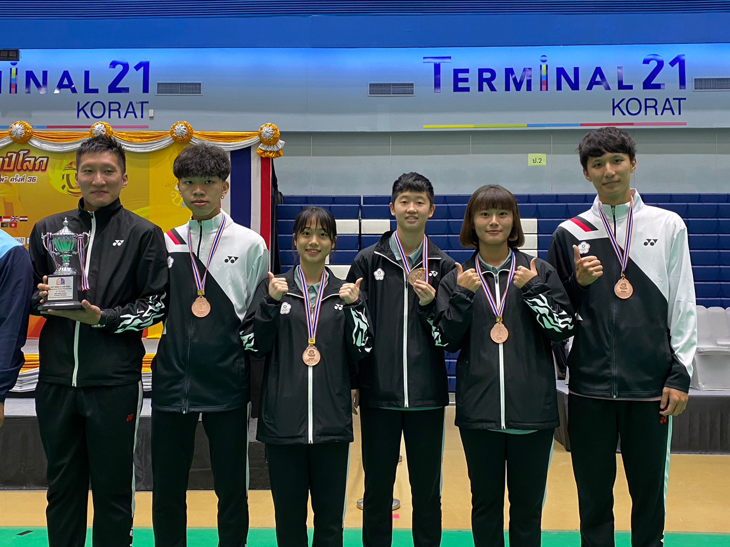 藤球世錦賽　中華混合三人奪銅寫歷史