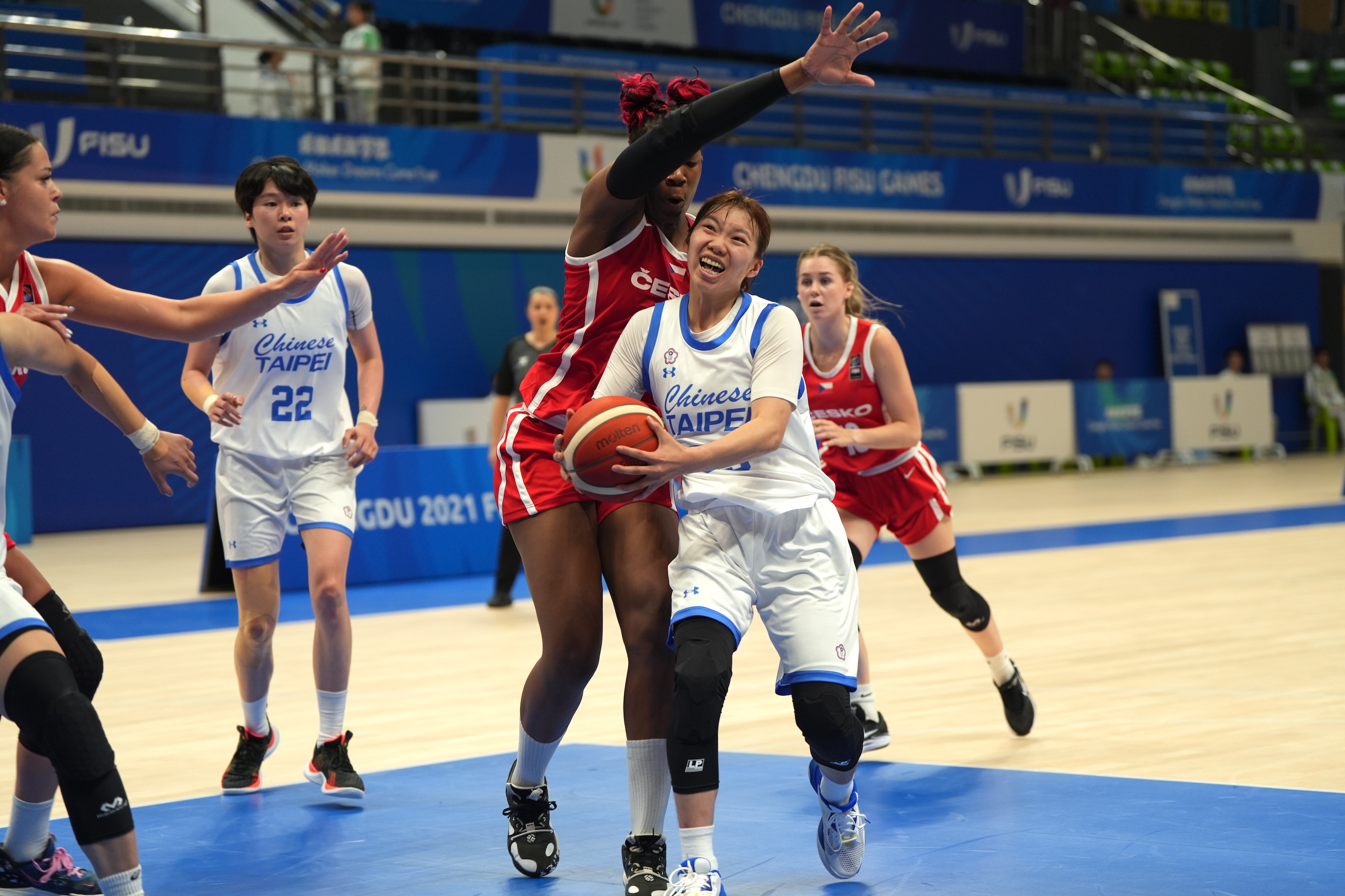 世大運彭曉彤好表現　成都觀眾高喊：我愛你