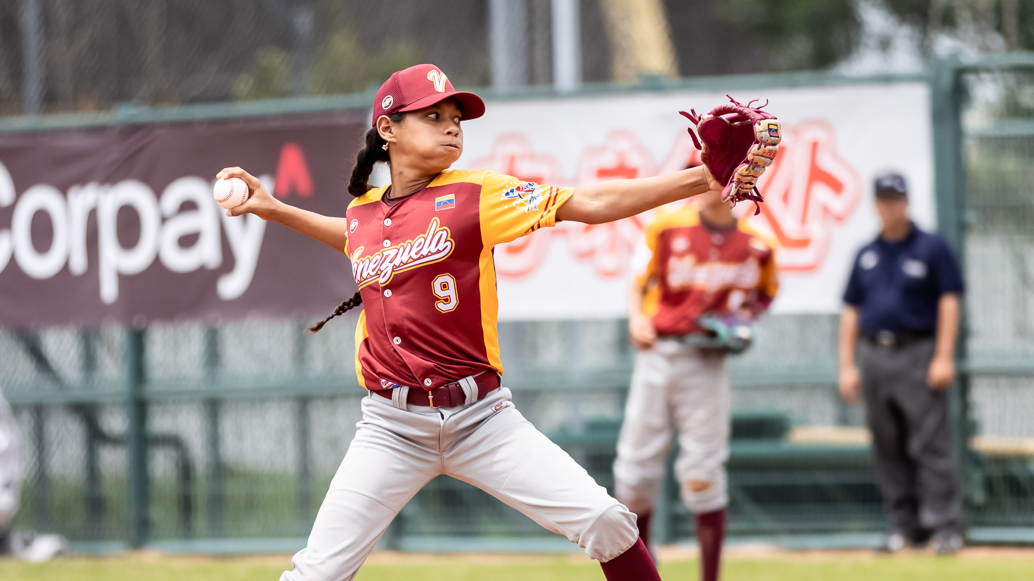 U12》委內瑞拉「少棒公主」率隊奪勝　封鎖澳洲打線4局飆8K