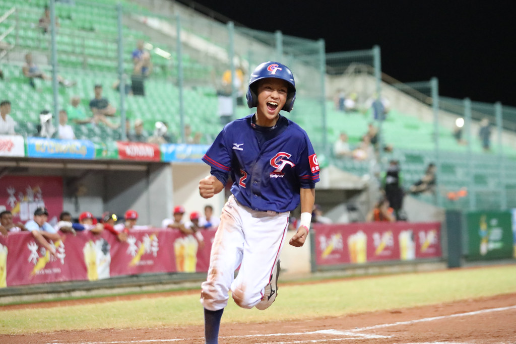 U12》教頭提點耐心選球奏效　鄭奇恩單場3安猛打扮奇兵