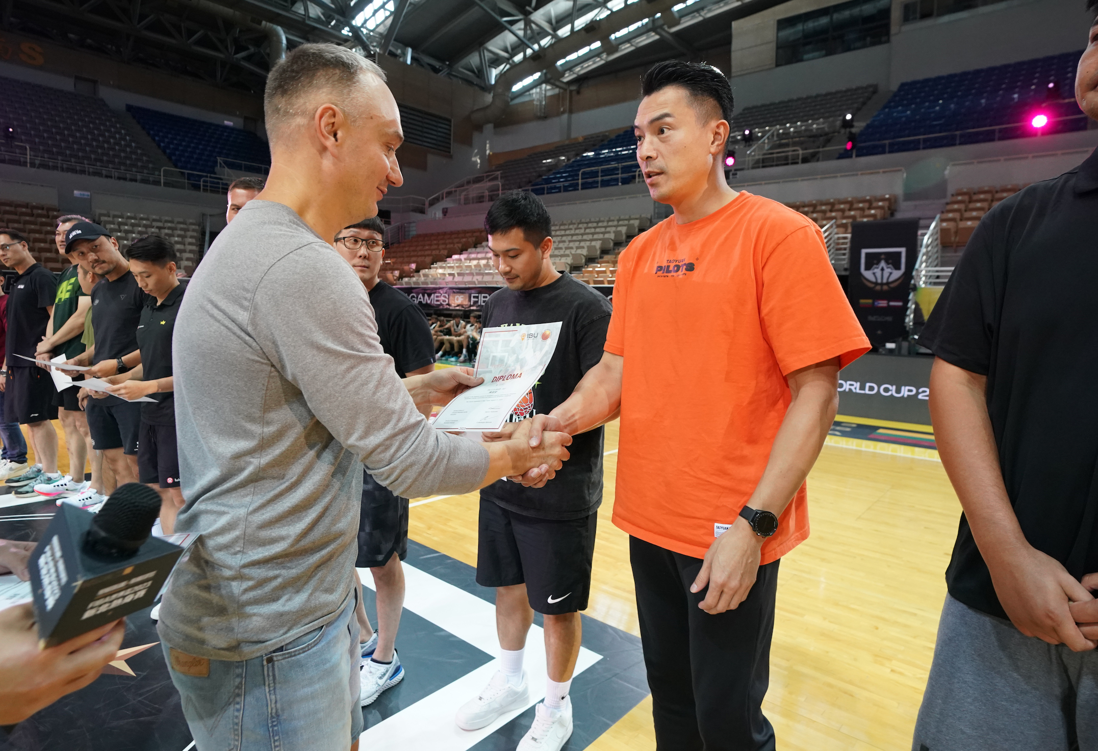 世界盃熱身賽在台灣　周俊三、陳信安等向國際教練學習