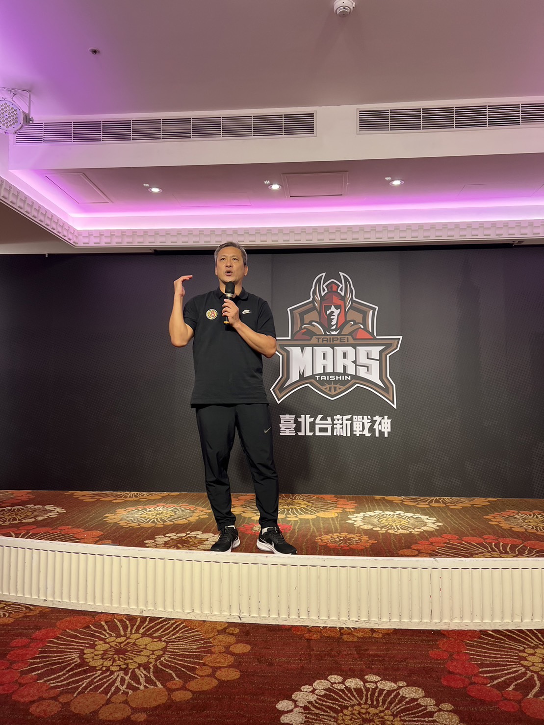 台北台新戰神揭曉　黃萬隆擔任榮譽顧問